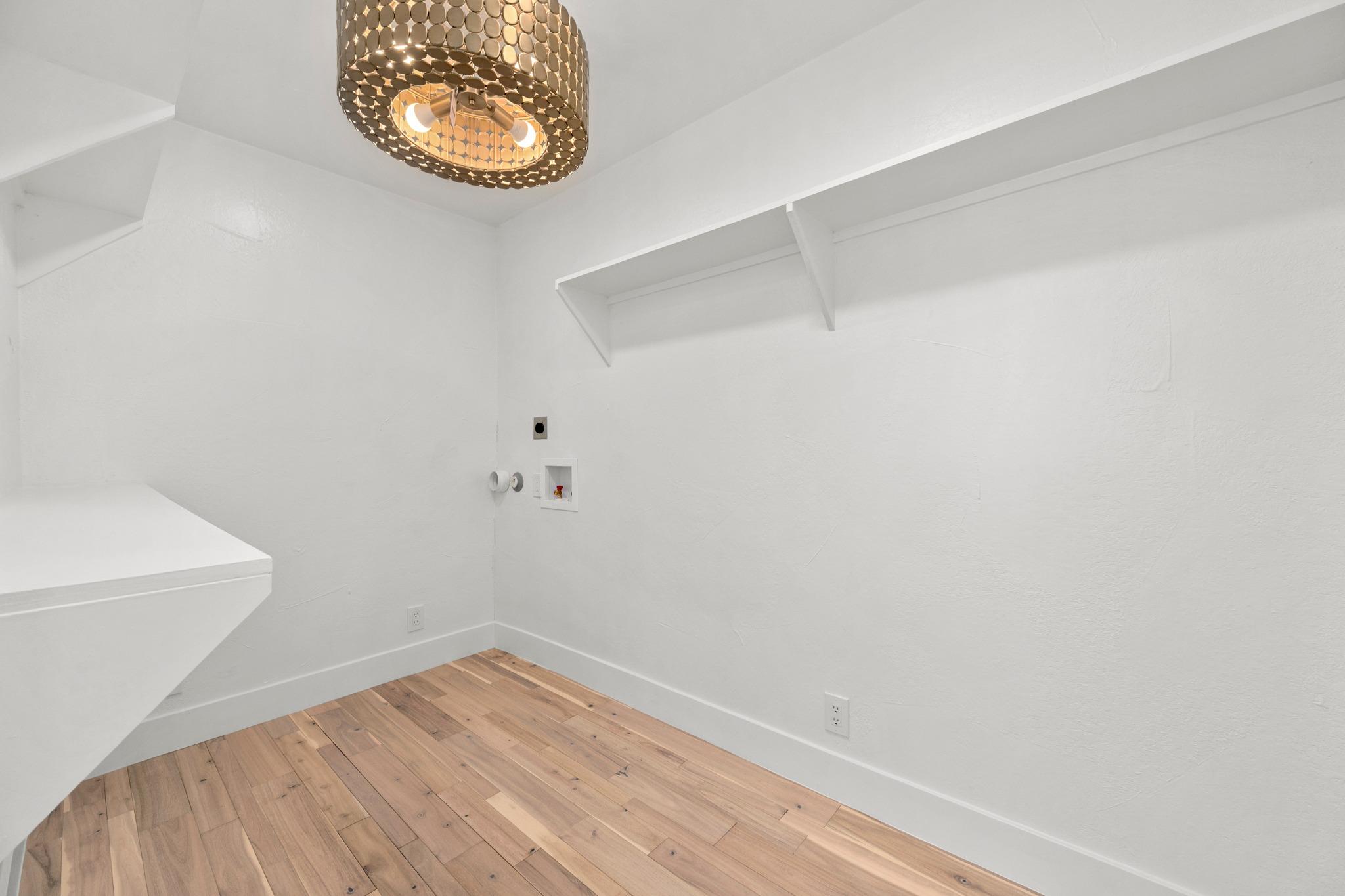 101 Third Sid None W Property Photo 21
