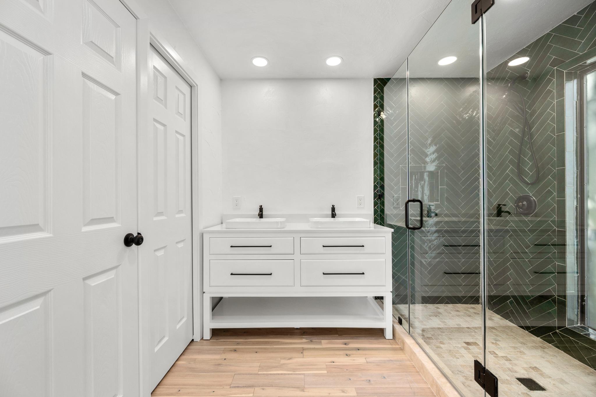 101 Third Sid None W Property Photo 22