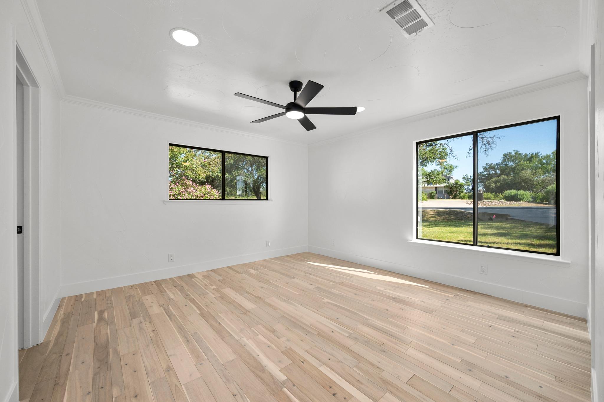 101 Third Sid None W Property Photo 24