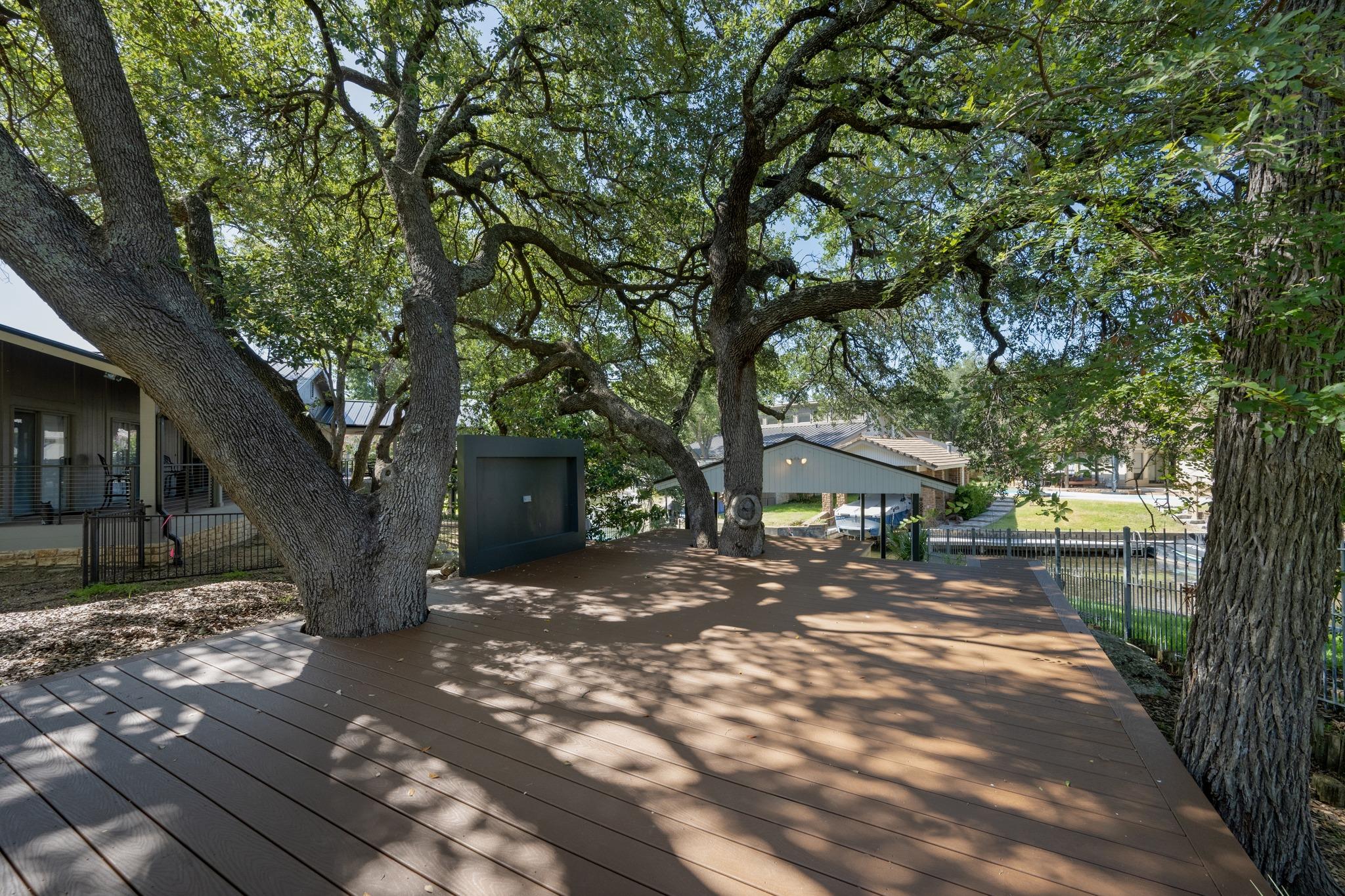101 Third Sid None W Property Photo 36