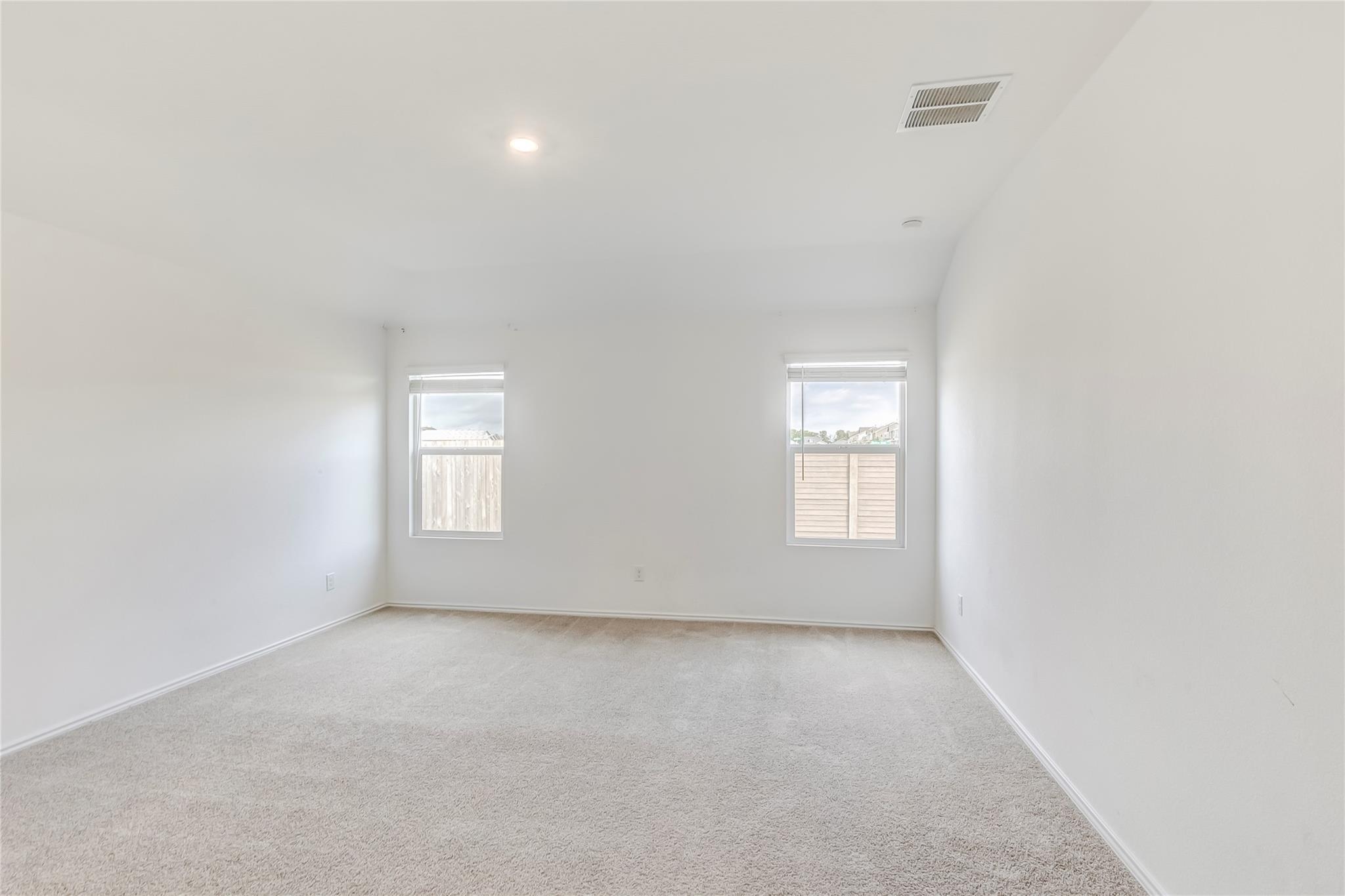 591 Avre Loop Property Photo 17
