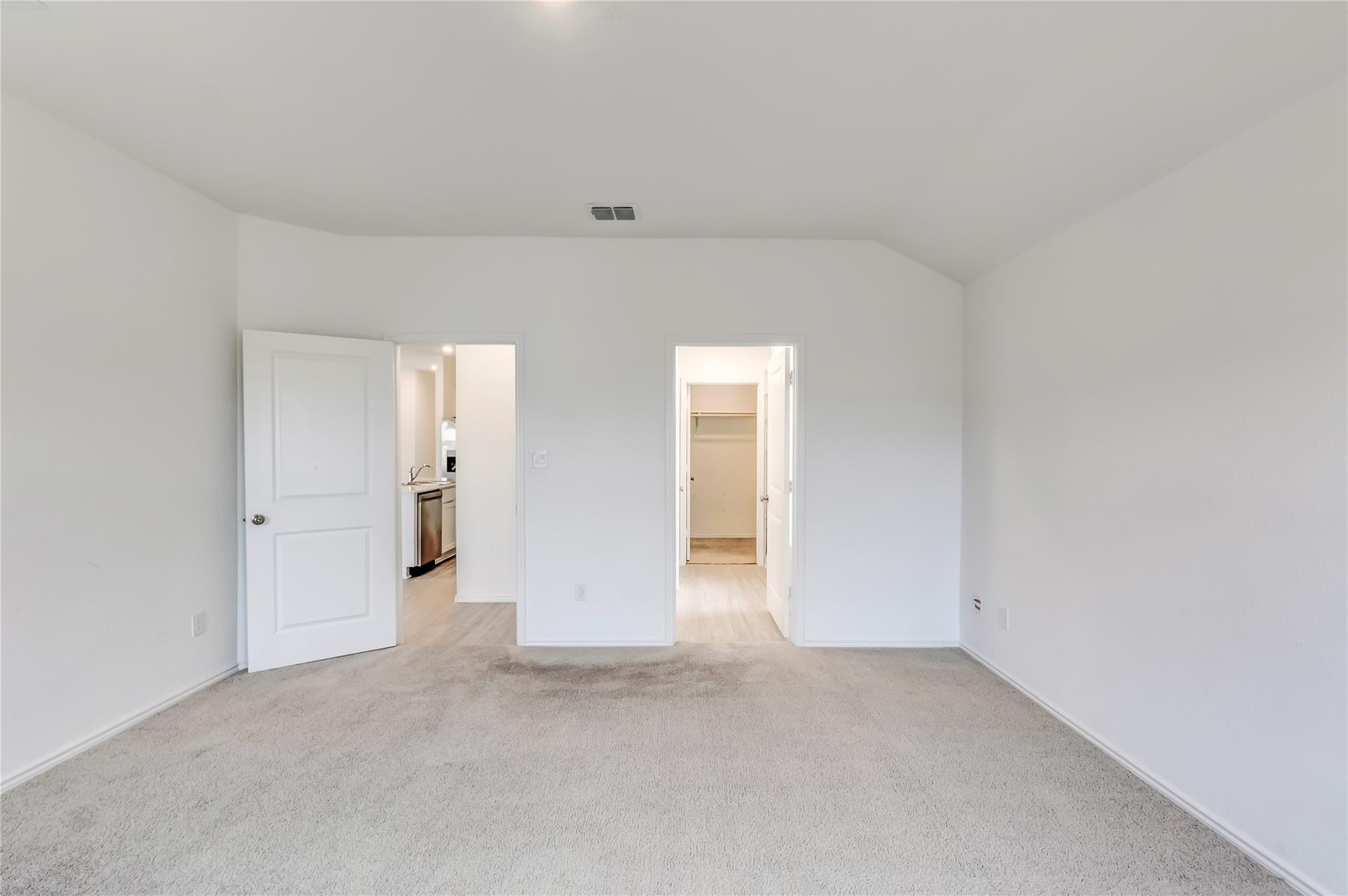 591 Avre Loop Property Photo 19