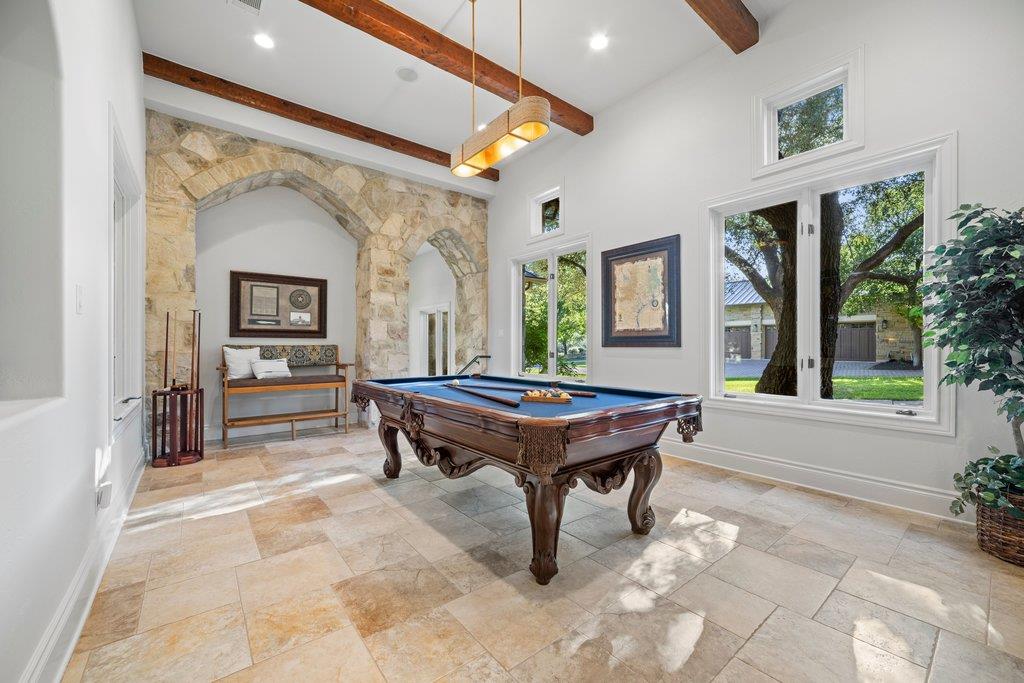 10500 Milky Way Property Photo 3