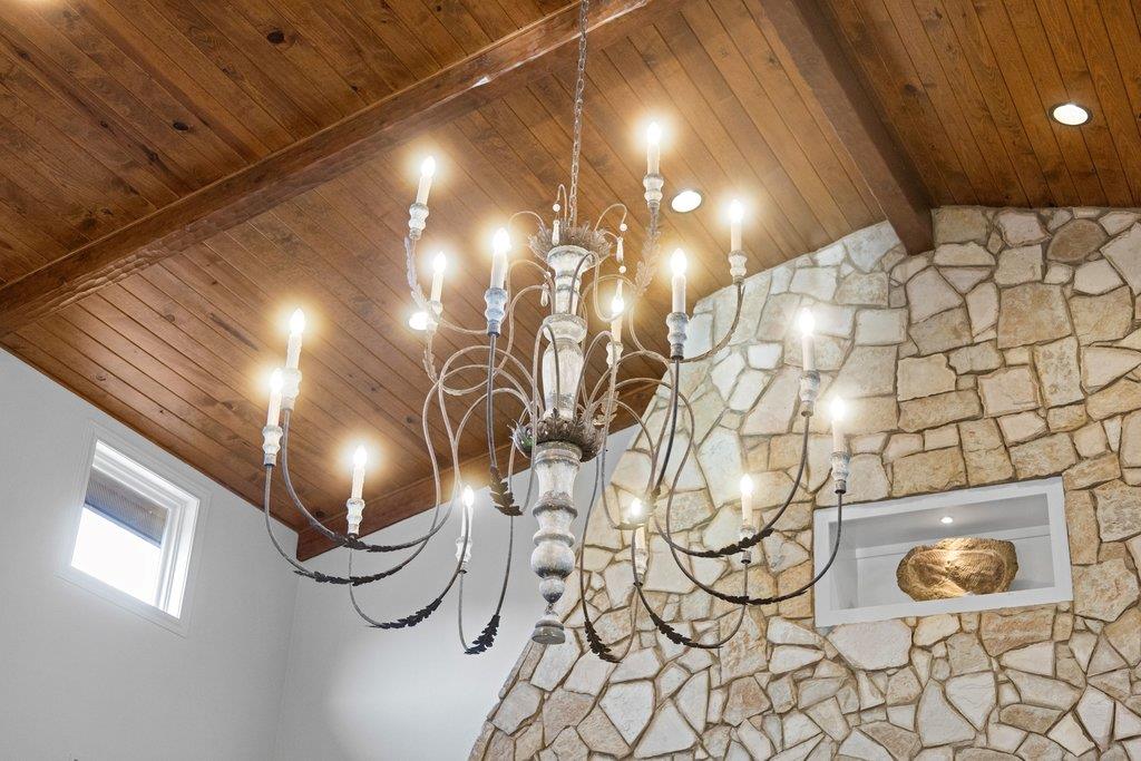 10500 Milky Way Property Photo 4