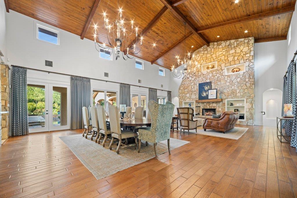 10500 Milky Way Property Photo 5