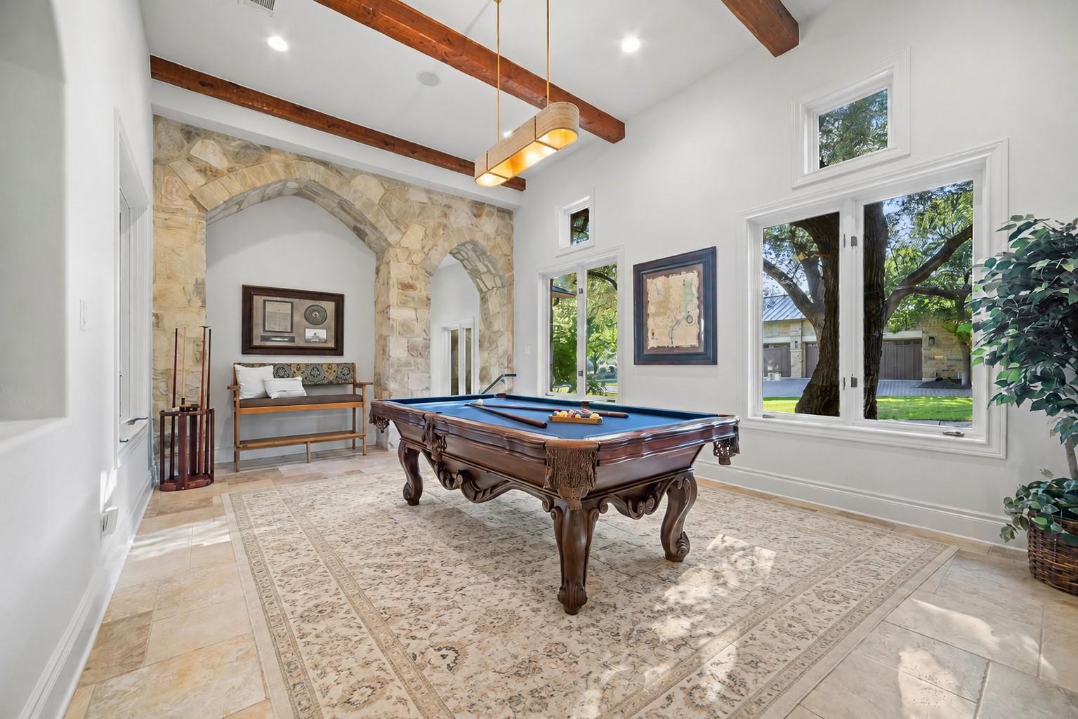 10500 Milky Way Property Photo 5