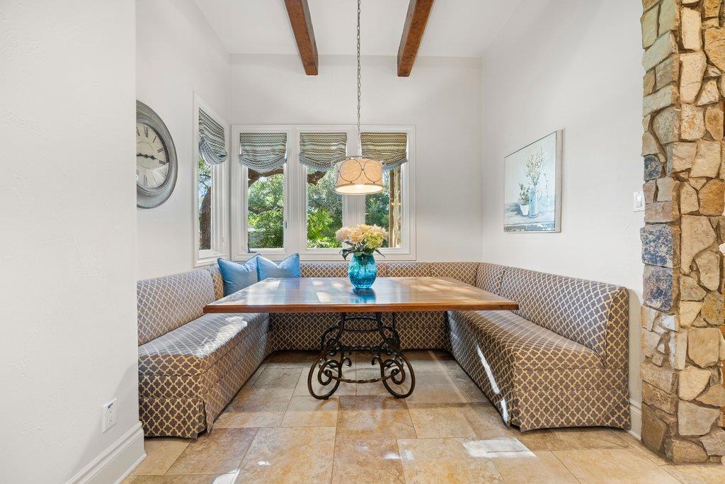 10500 Milky Way Property Photo 8