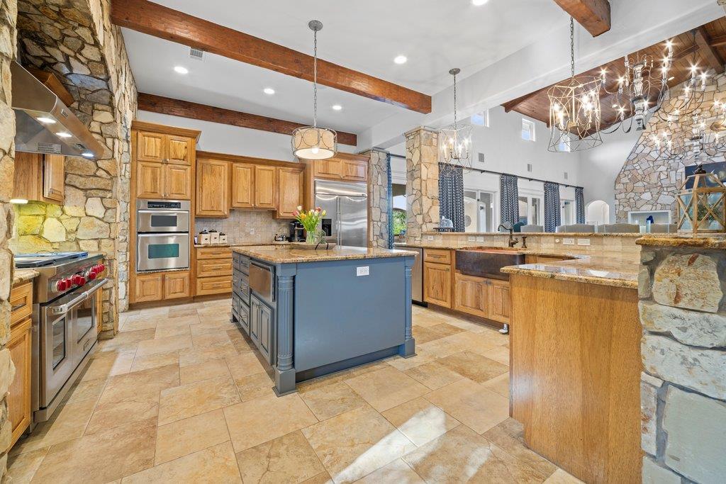 10500 Milky Way Property Photo 9