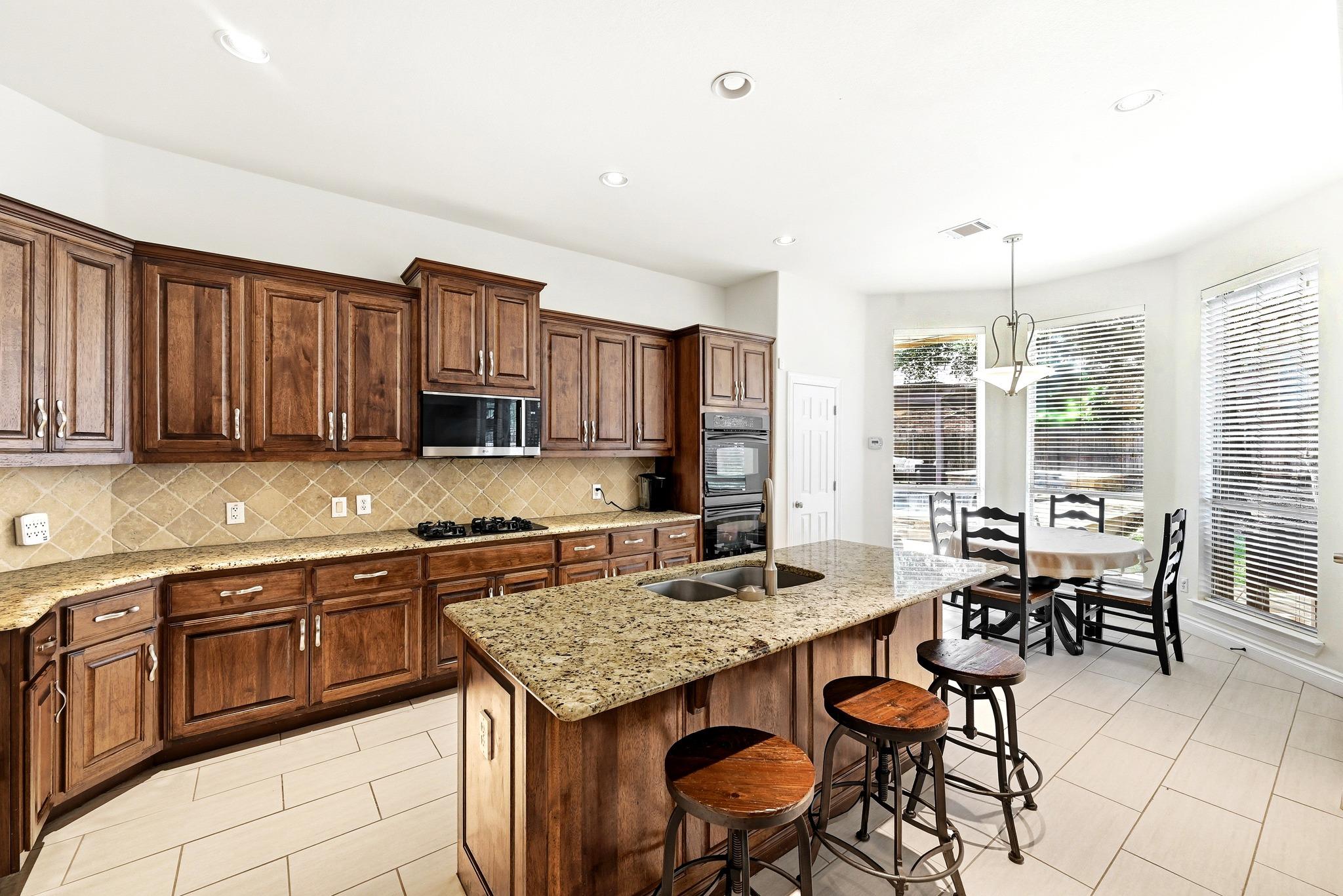 1385 Pine Forest Cir Property Photo 16
