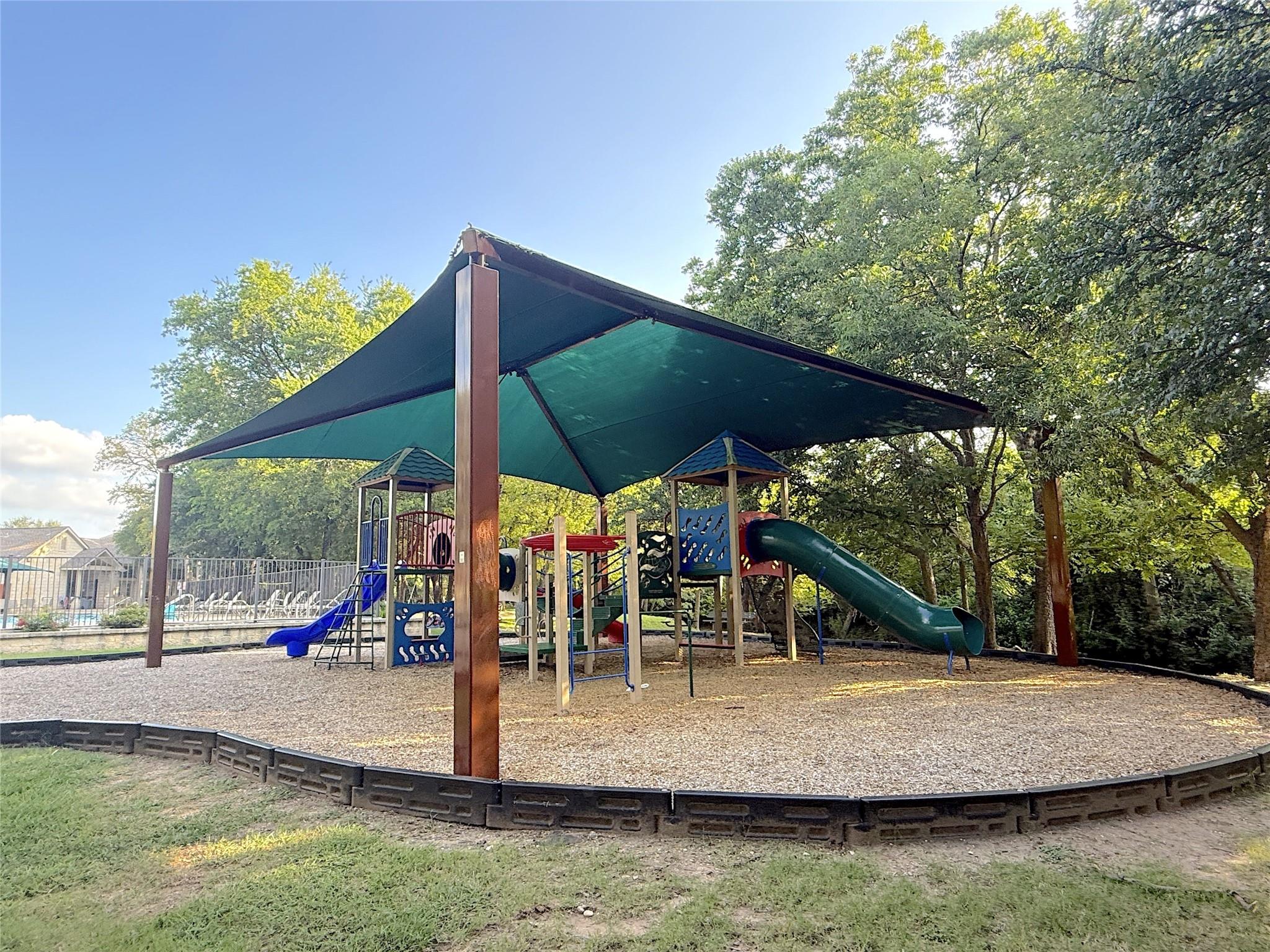 1385 Pine Forest Cir Property Photo 40