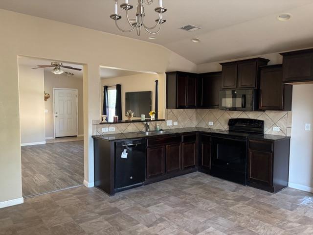 501 San Antonio Riverwalk St Property Photo 10