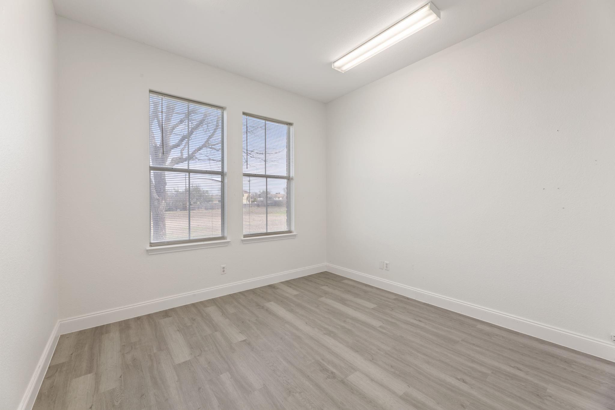15901 Central Commerce Dr 605 Property Photo 12