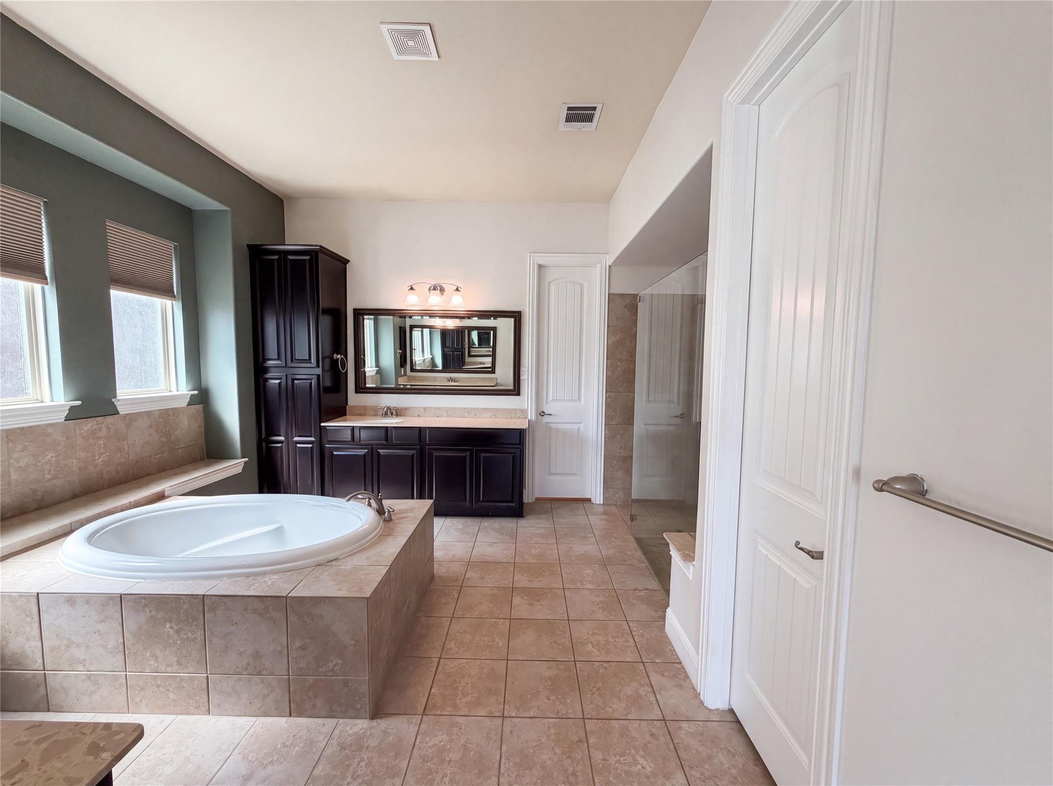 122 Bluehaw Dr Property Photo 12