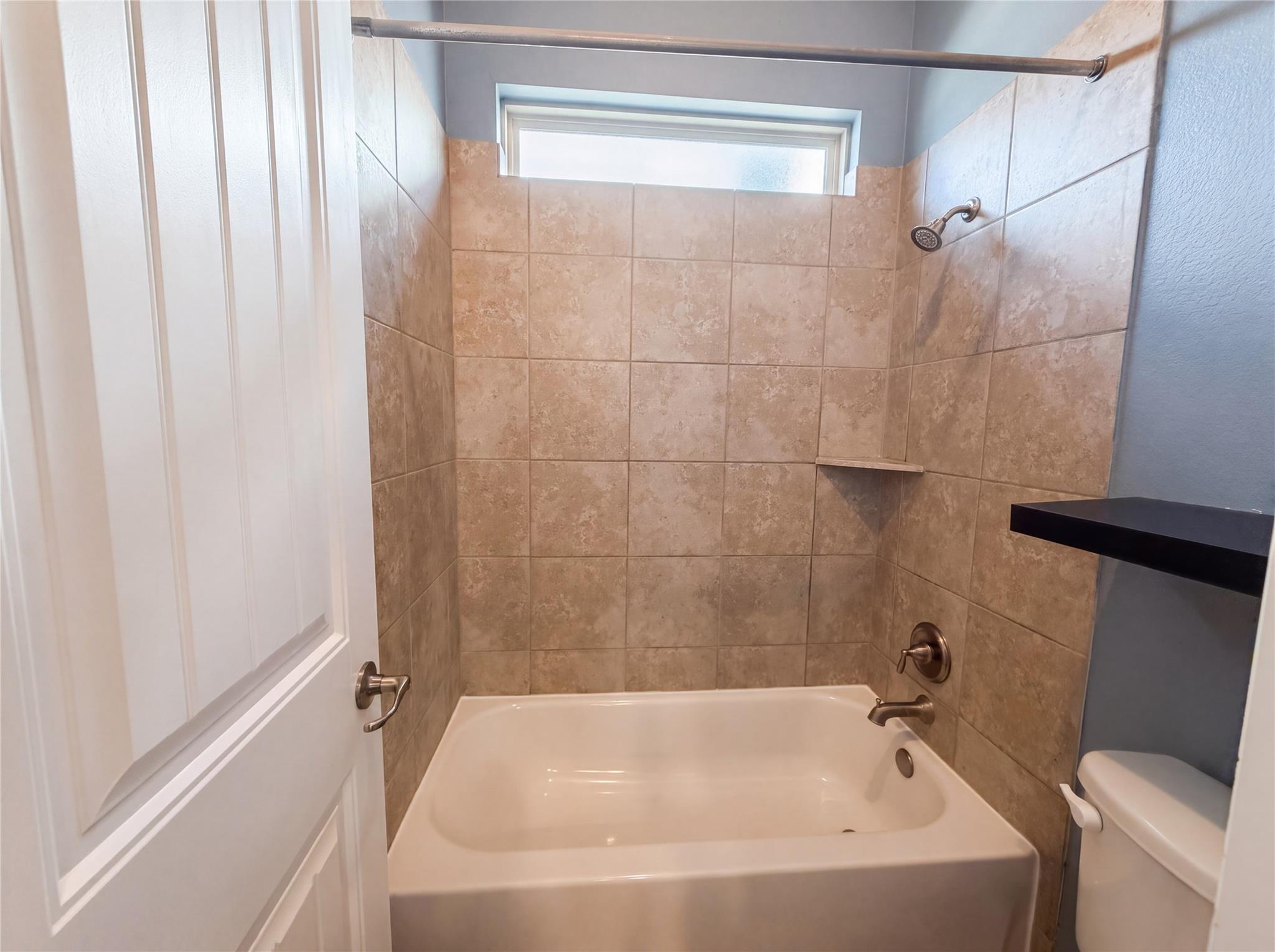 122 Bluehaw Dr Property Photo 16