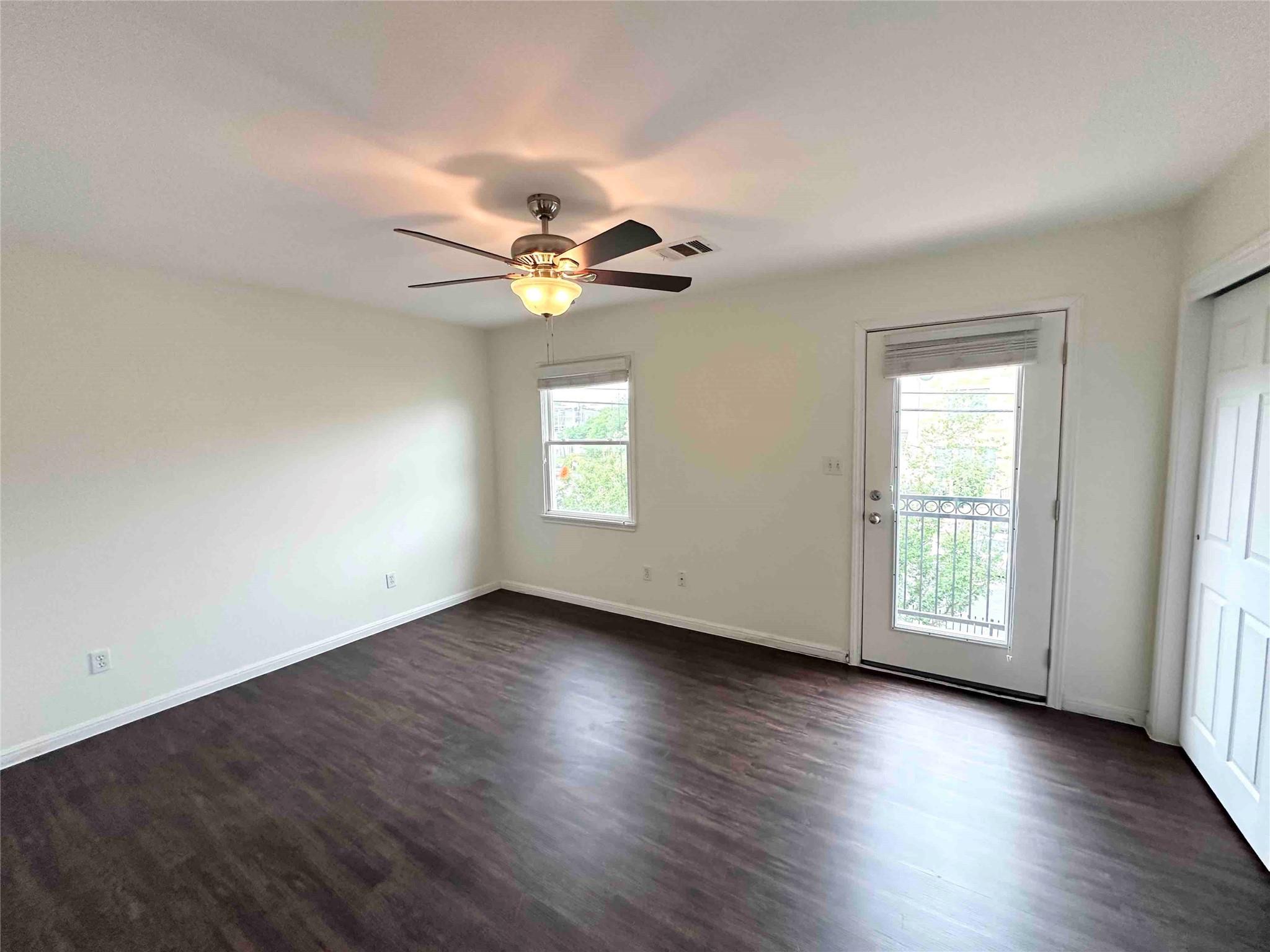 6900 E Riverside Dr #27 Property Photo 13