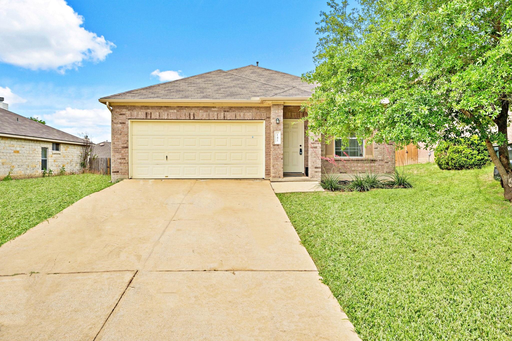 141 Ashwood Property Photo 1