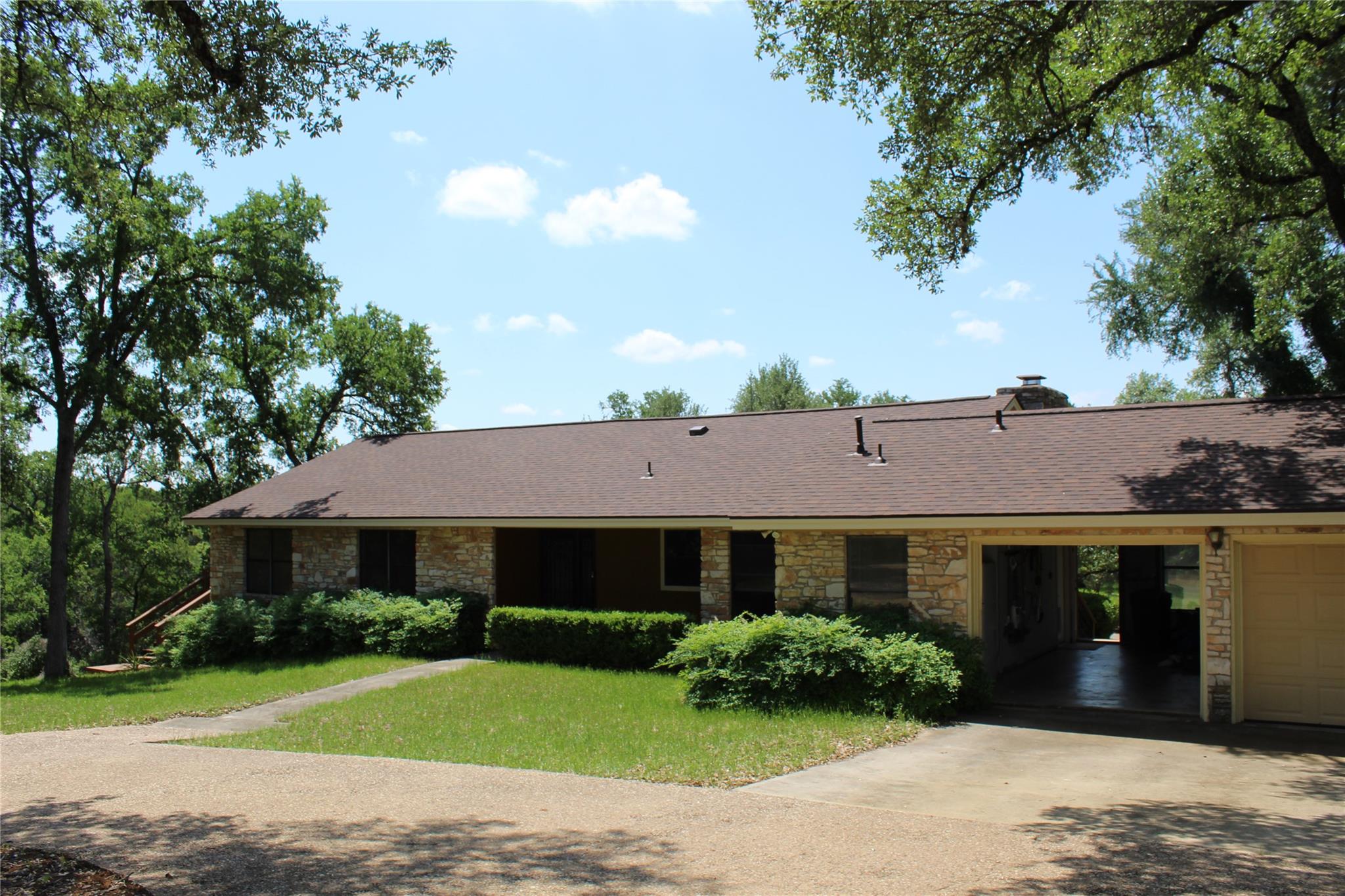 1401 Mount Sharp Rd A Property Photo