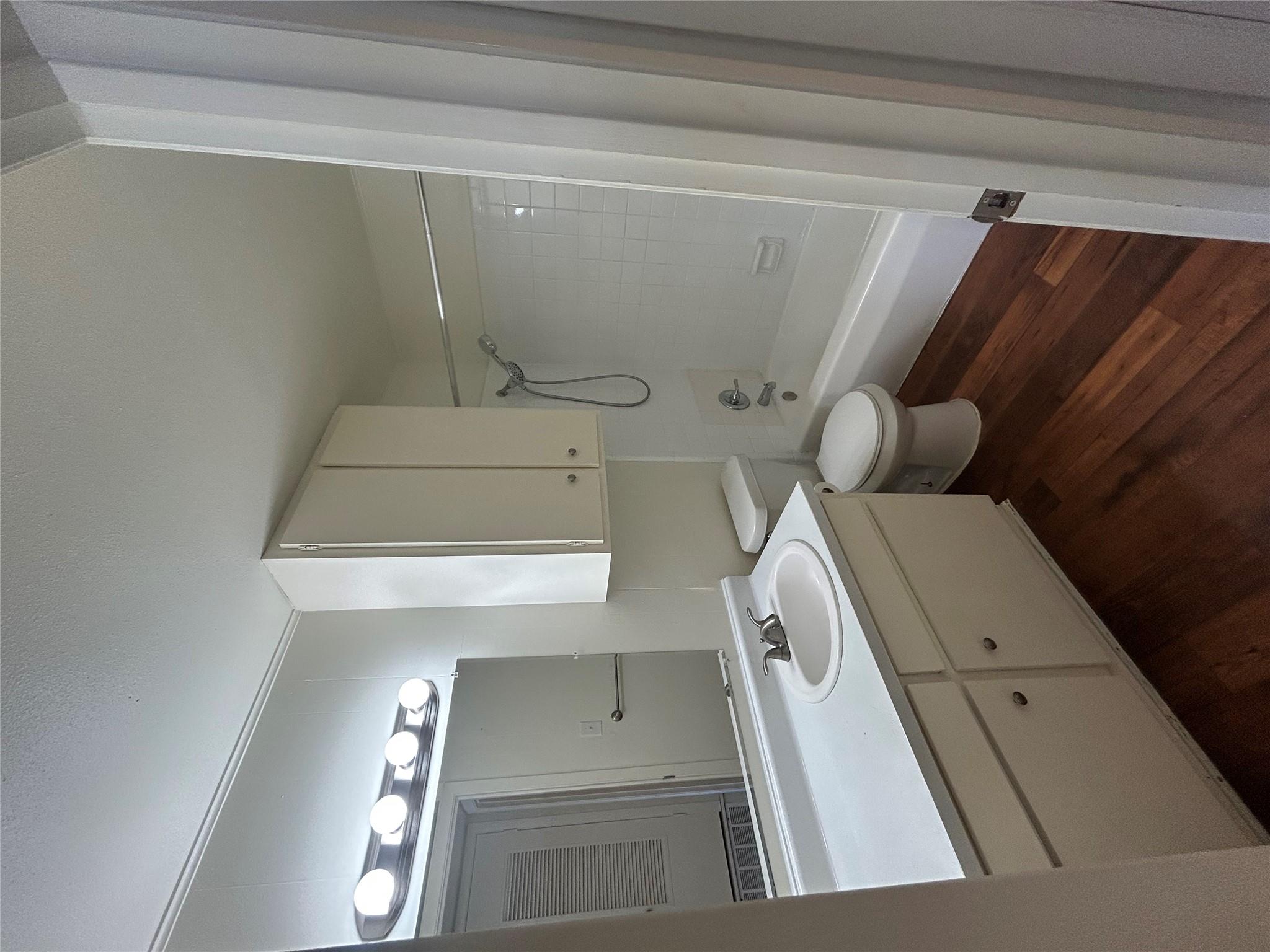 3703 Harmon Ave #207 Property Photo 6