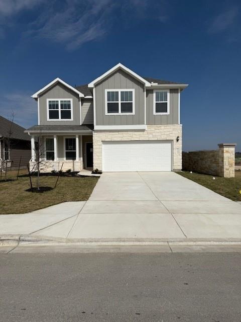 100 Clegg Wyatt Way Property Photo 1