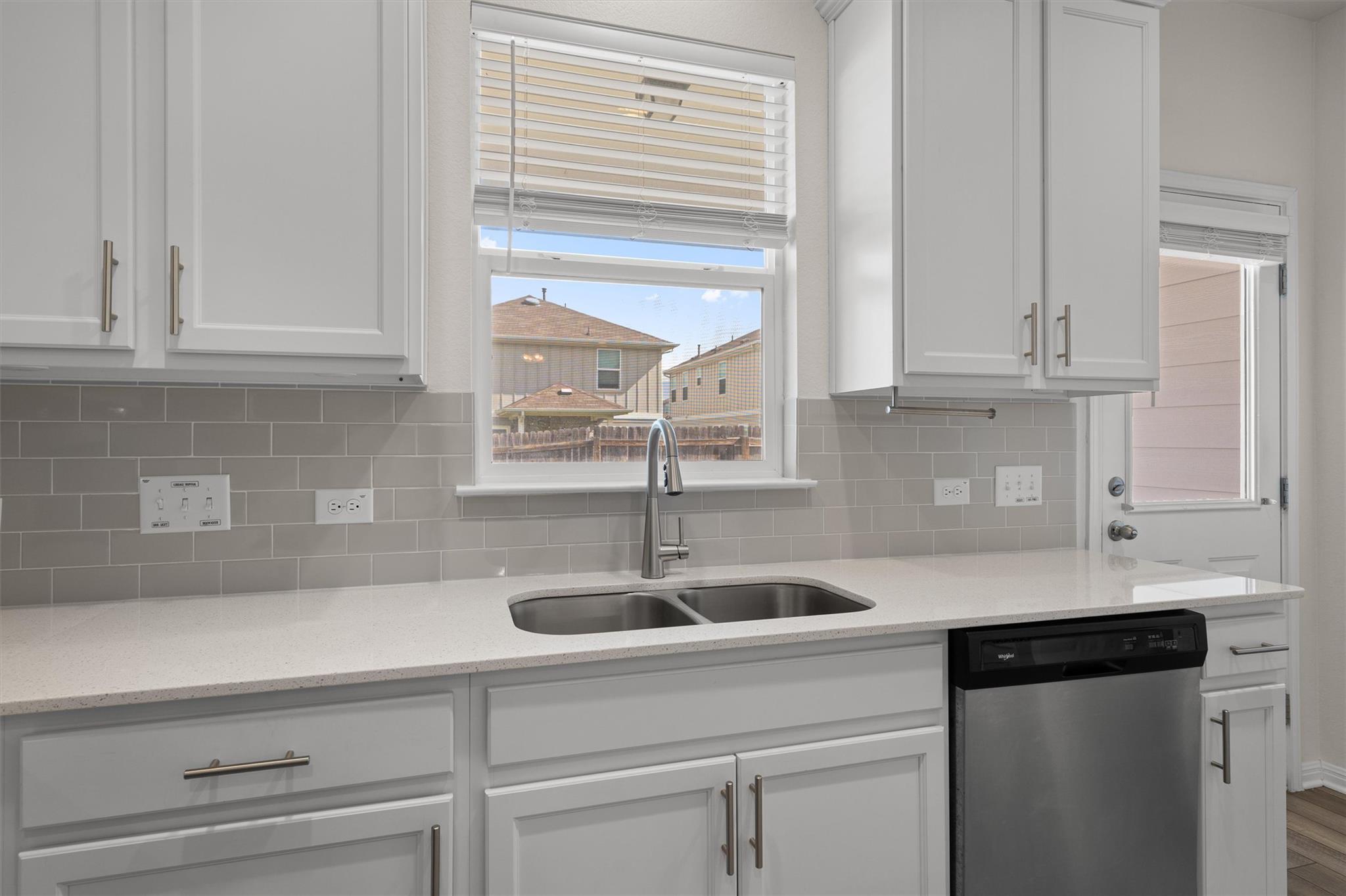6400 Rafferty Ln Property Photo 11
