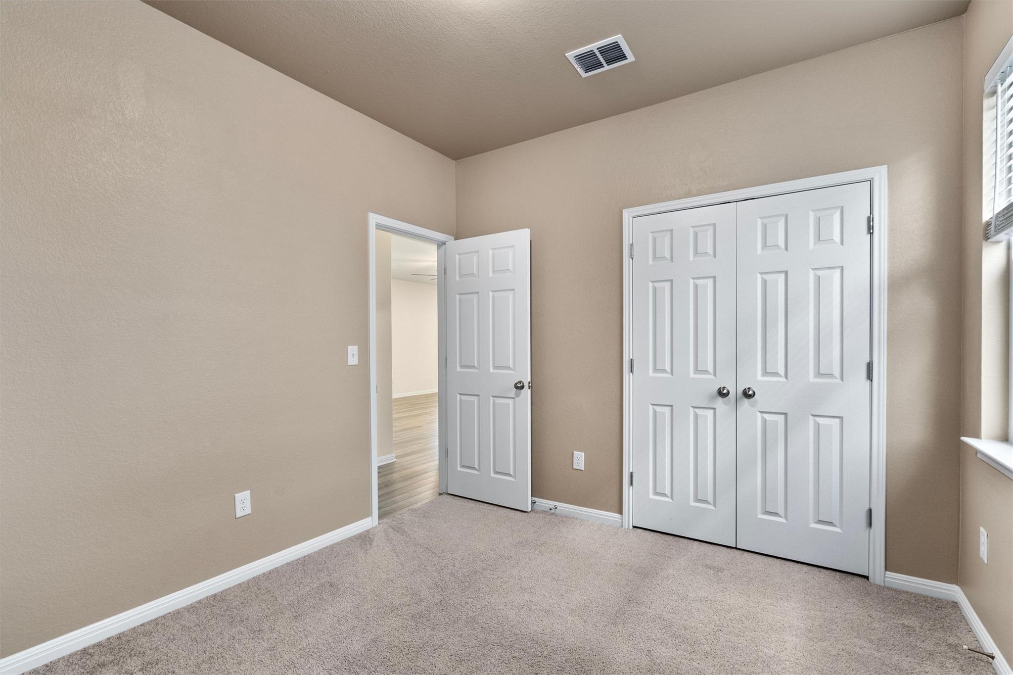 6400 Rafferty Ln Property Photo 22