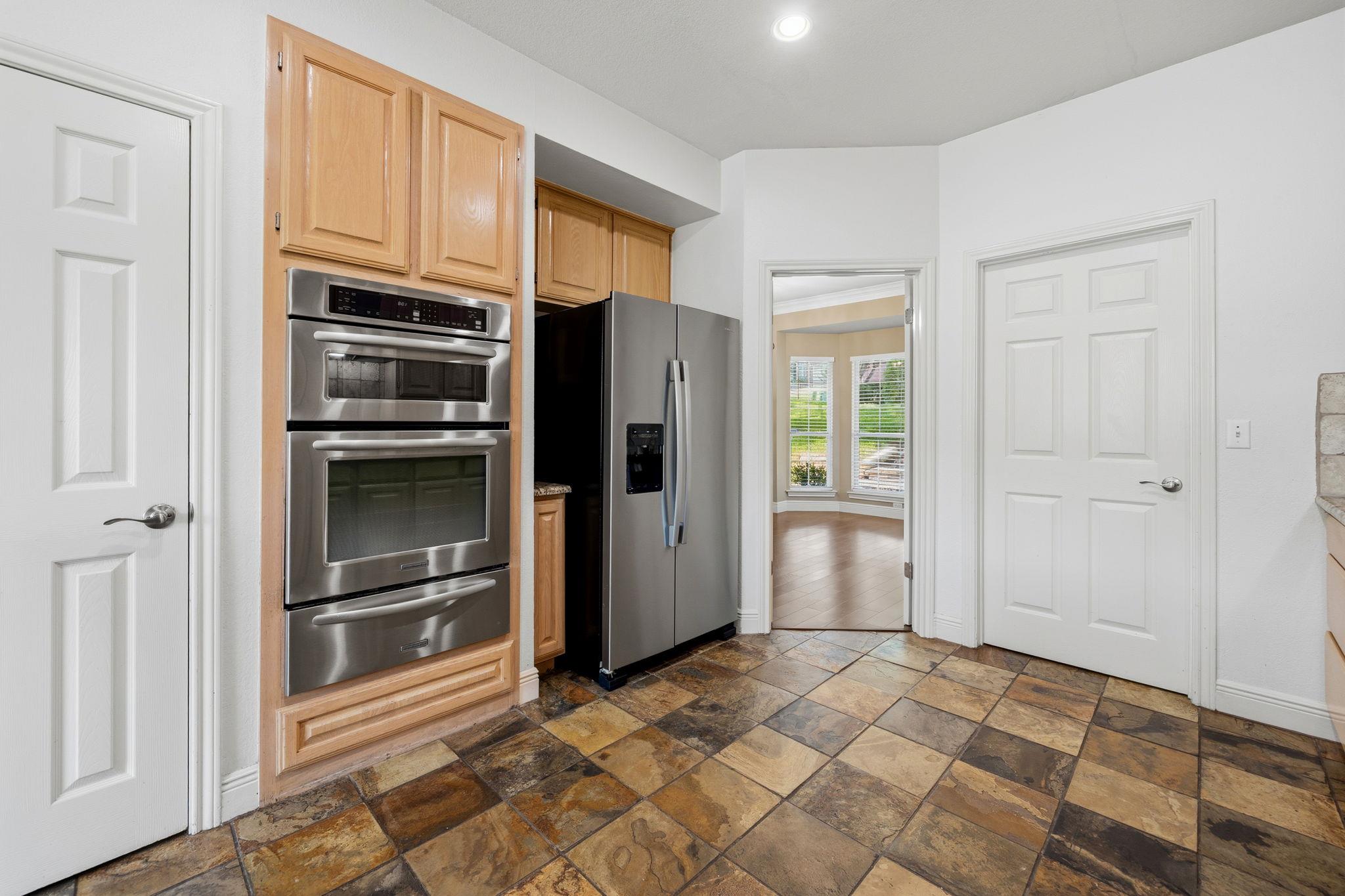 6604 Strutton Cv Property Photo 13