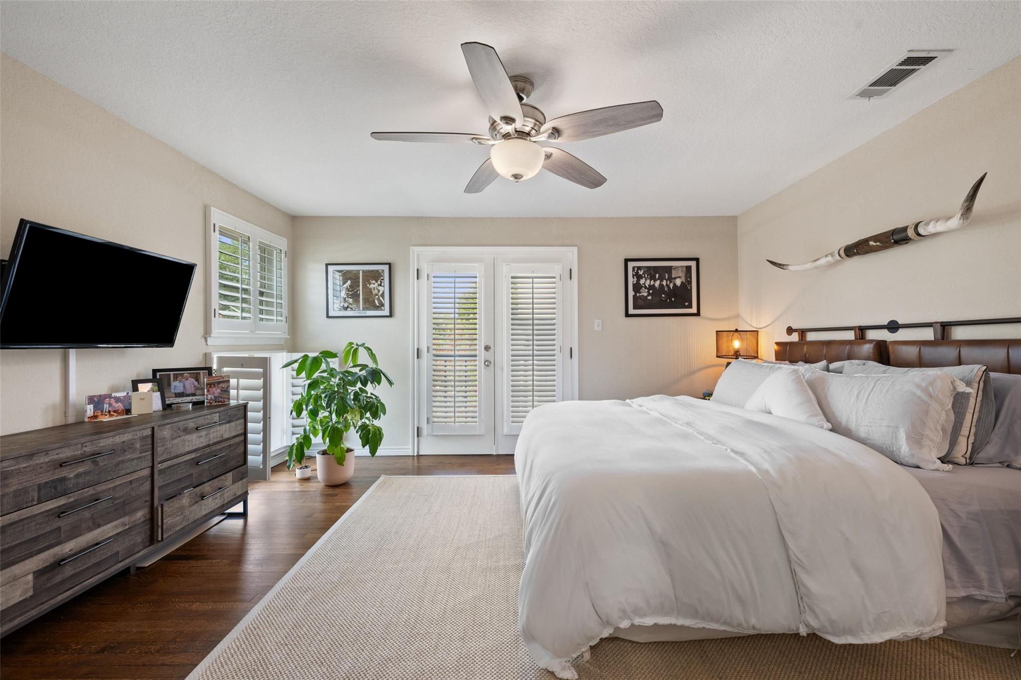 1500 Woodlawn Blvd #304 Property Photo 13