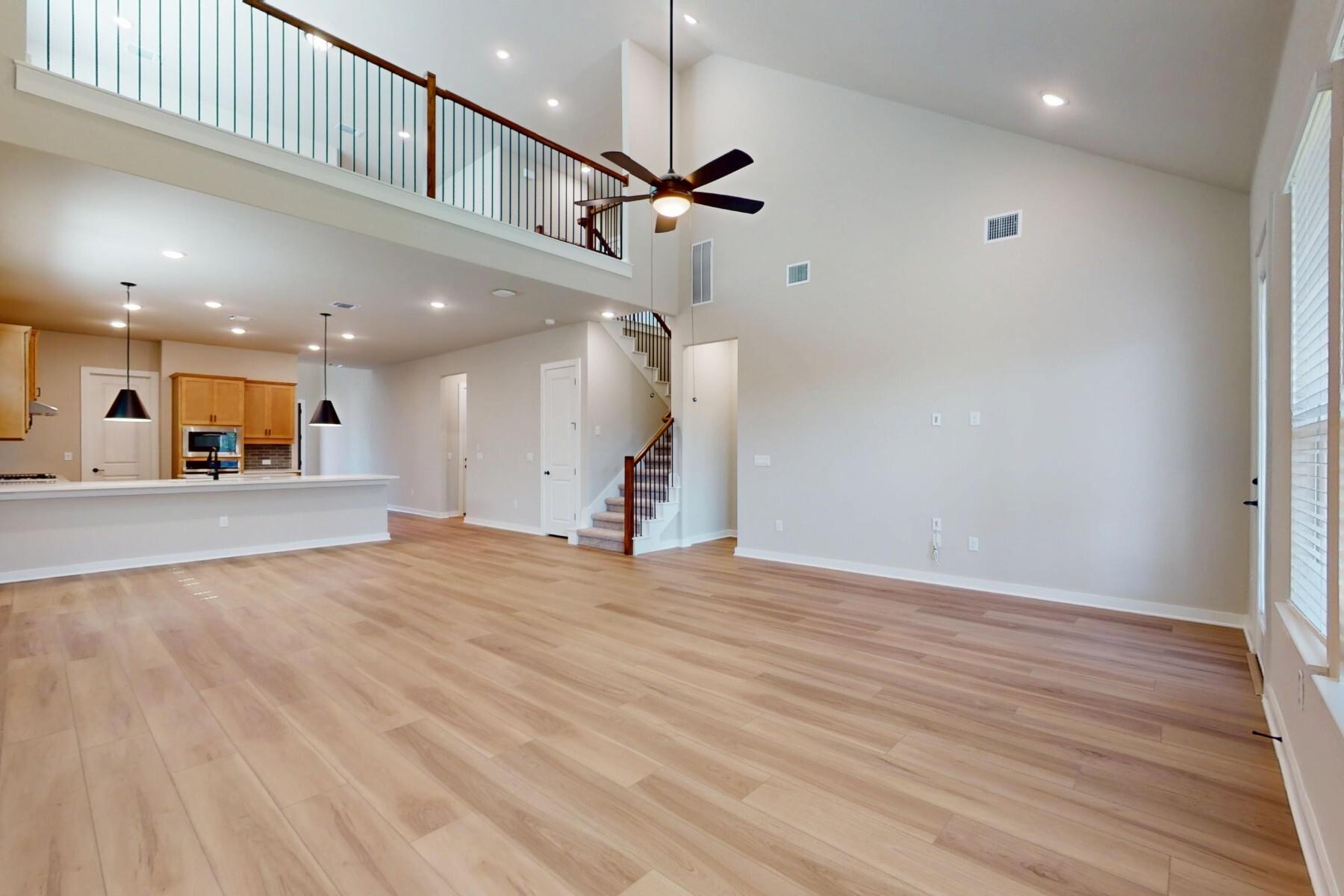 3928 Fulton Dr Property Photo 7