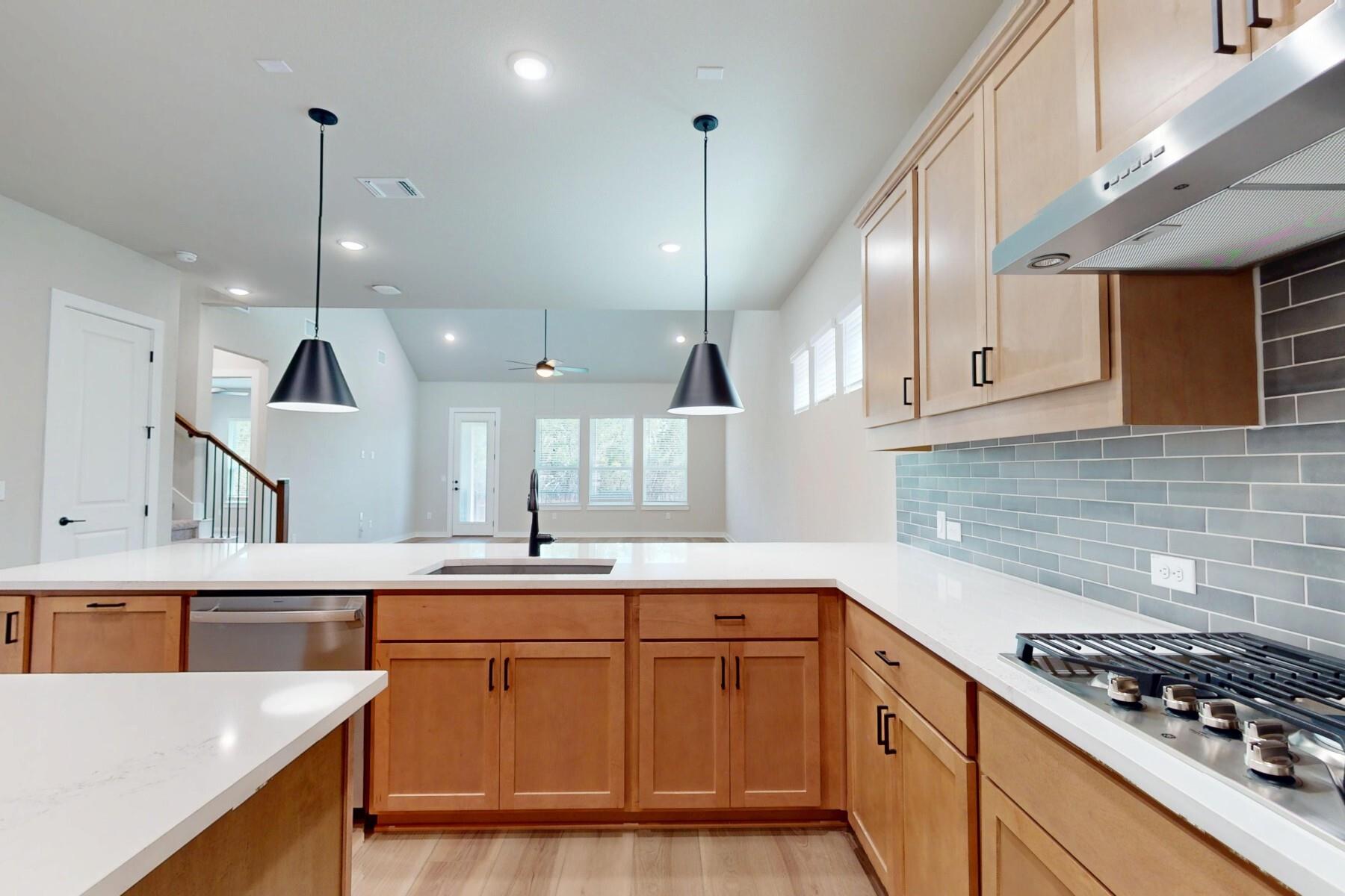 3928 Fulton Dr Property Photo 10