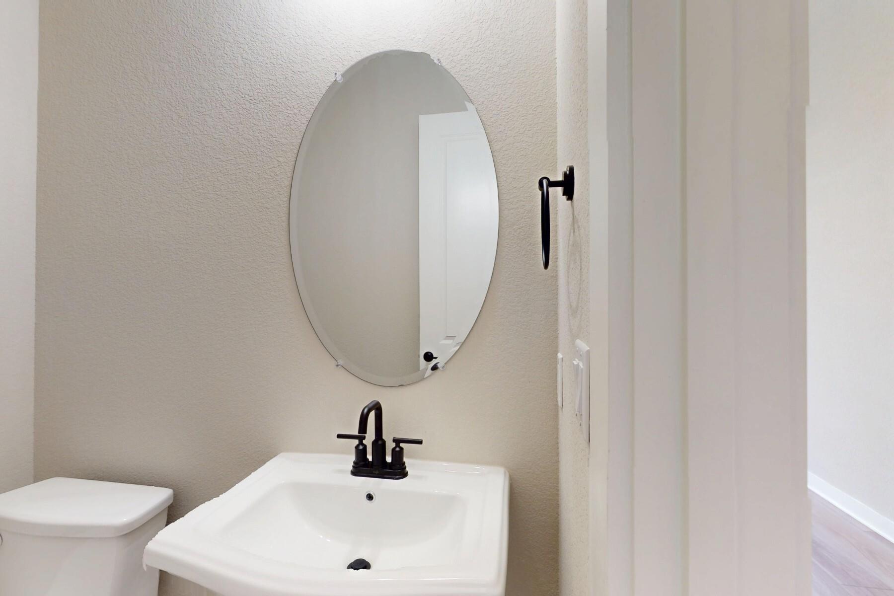 3928 Fulton Dr Property Photo 29