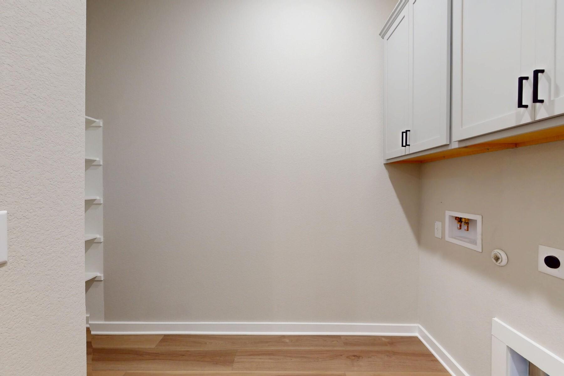 3928 Fulton Dr Property Photo 32