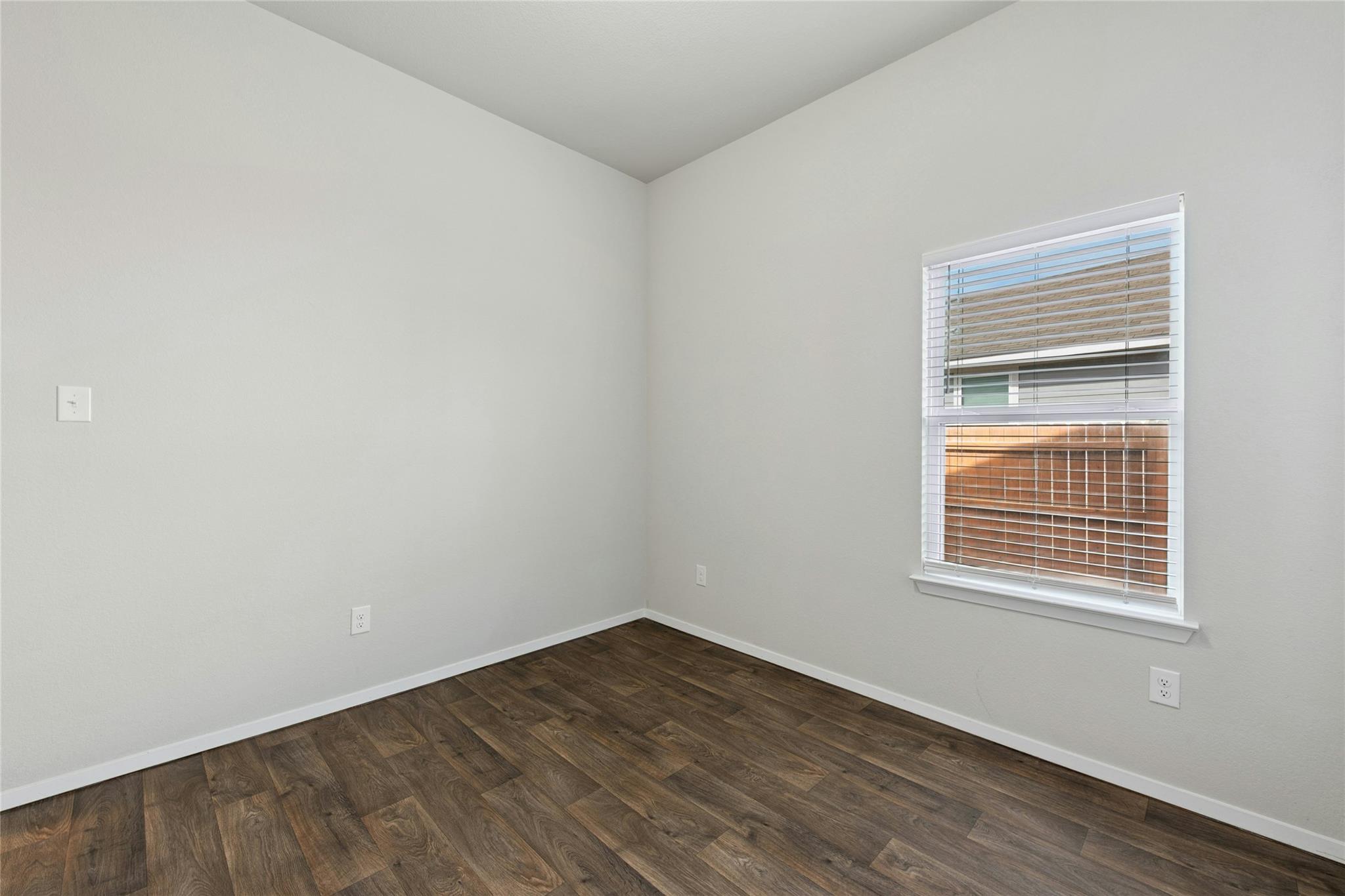 120 Lyndon Dr Property Photo 19