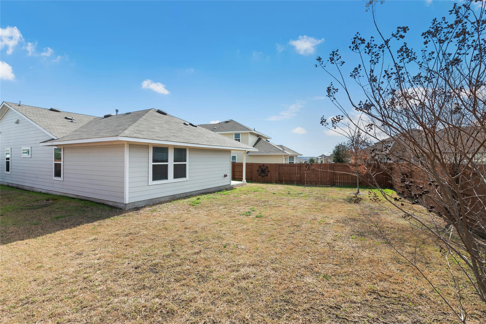 120 Lyndon Dr Property Photo 28
