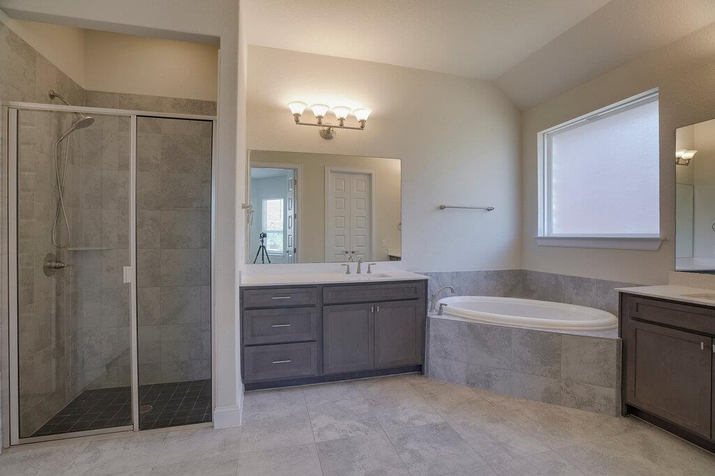 8600 Texhoma Cv Property Photo 18
