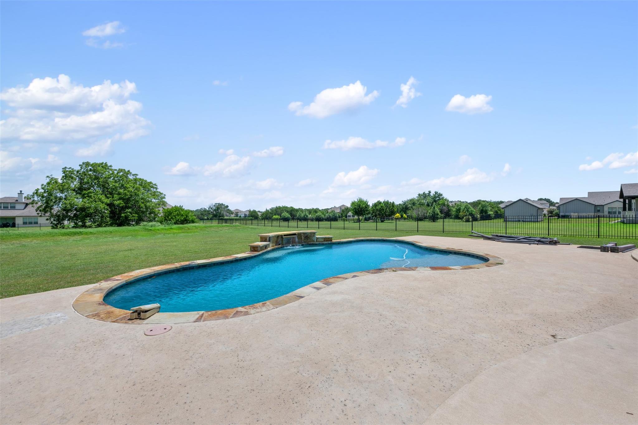 104 Claimjumper Property Photo 1