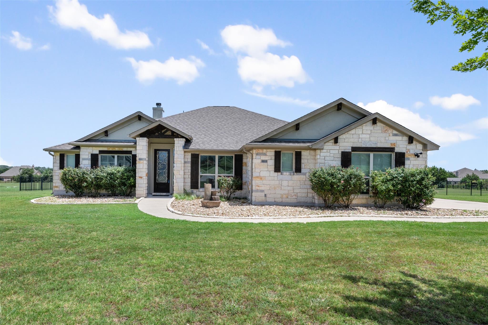 104 Claimjumper Property Photo 2