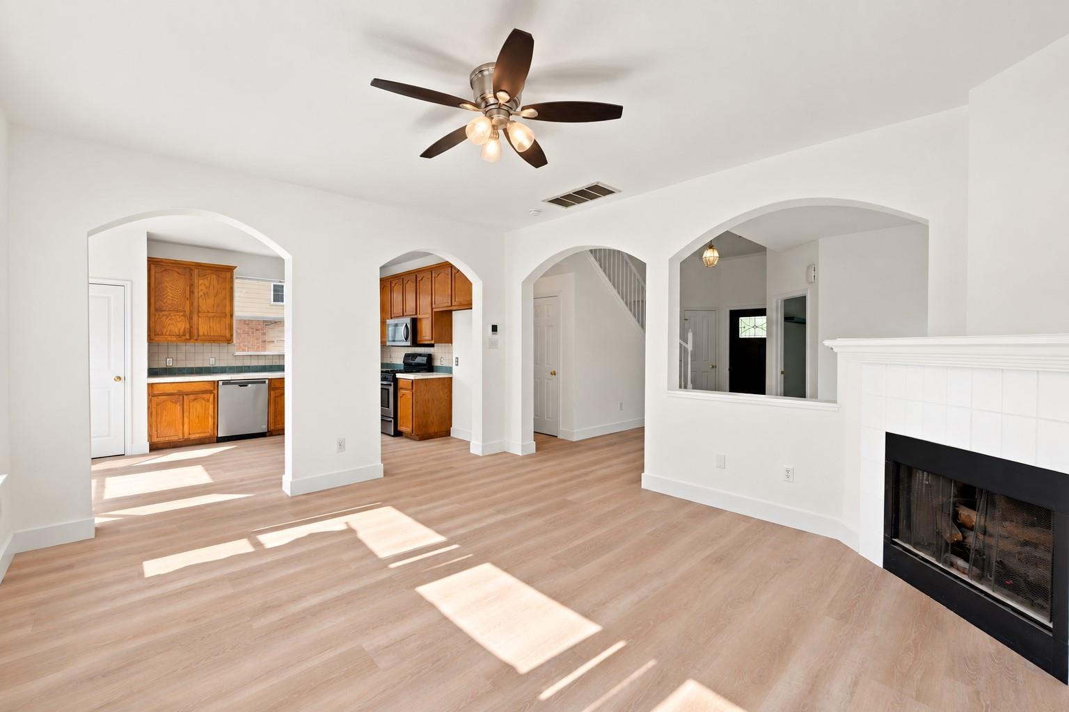 1905 White Oak Loop Property Photo 10