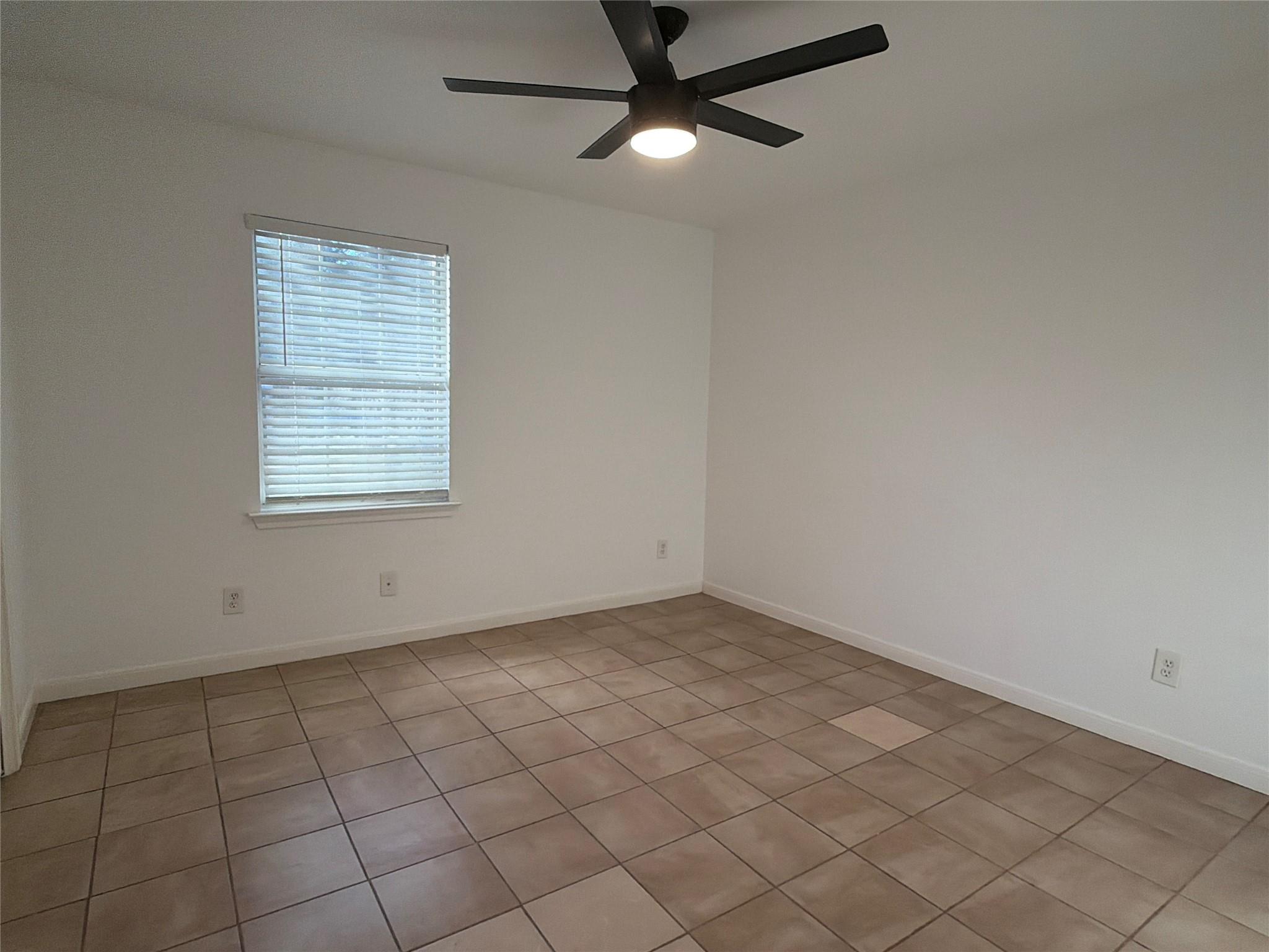 103 N Mockingbird Cir Property Photo 4