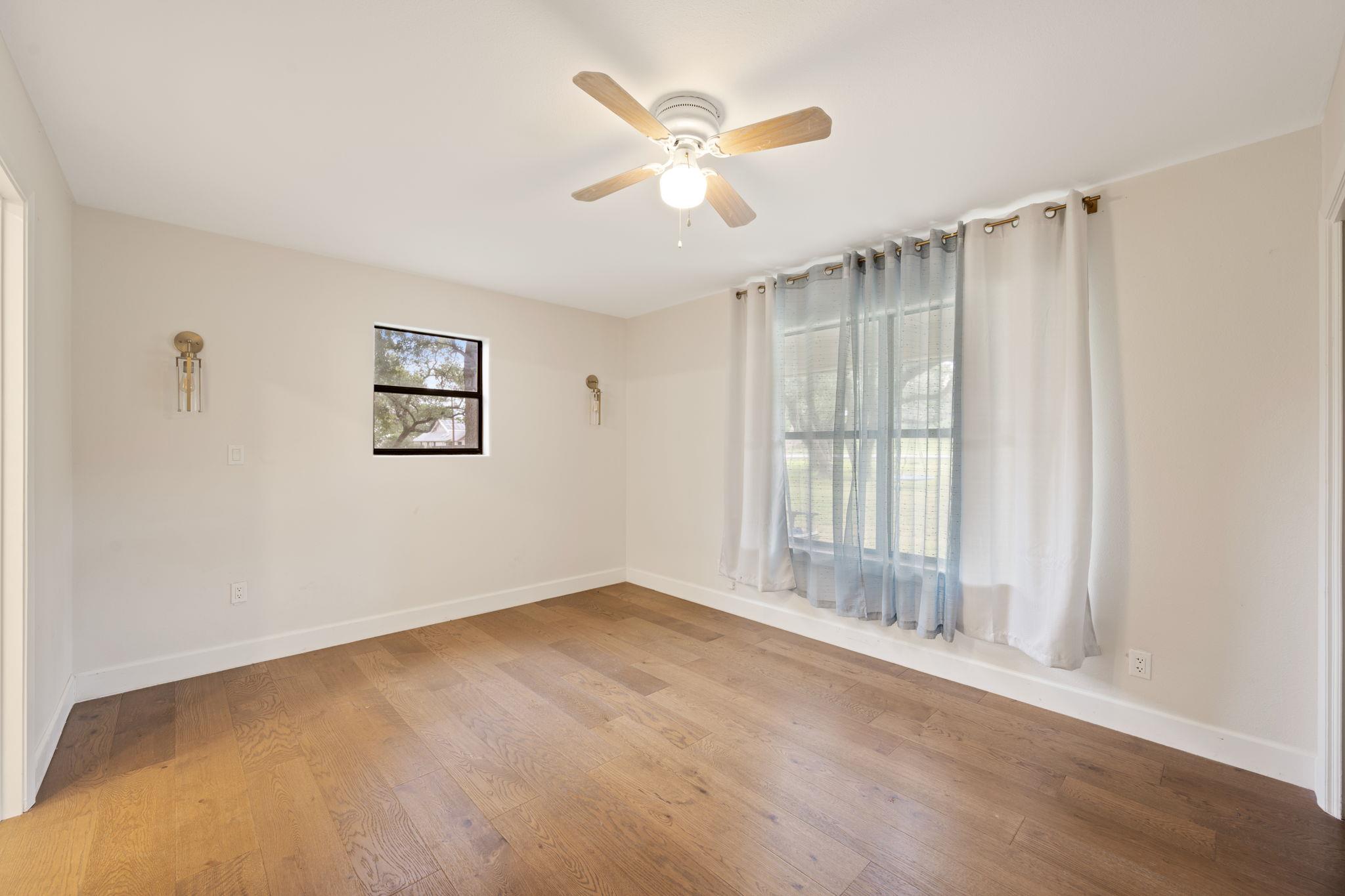 210 Waxwing Dr Property Photo 12
