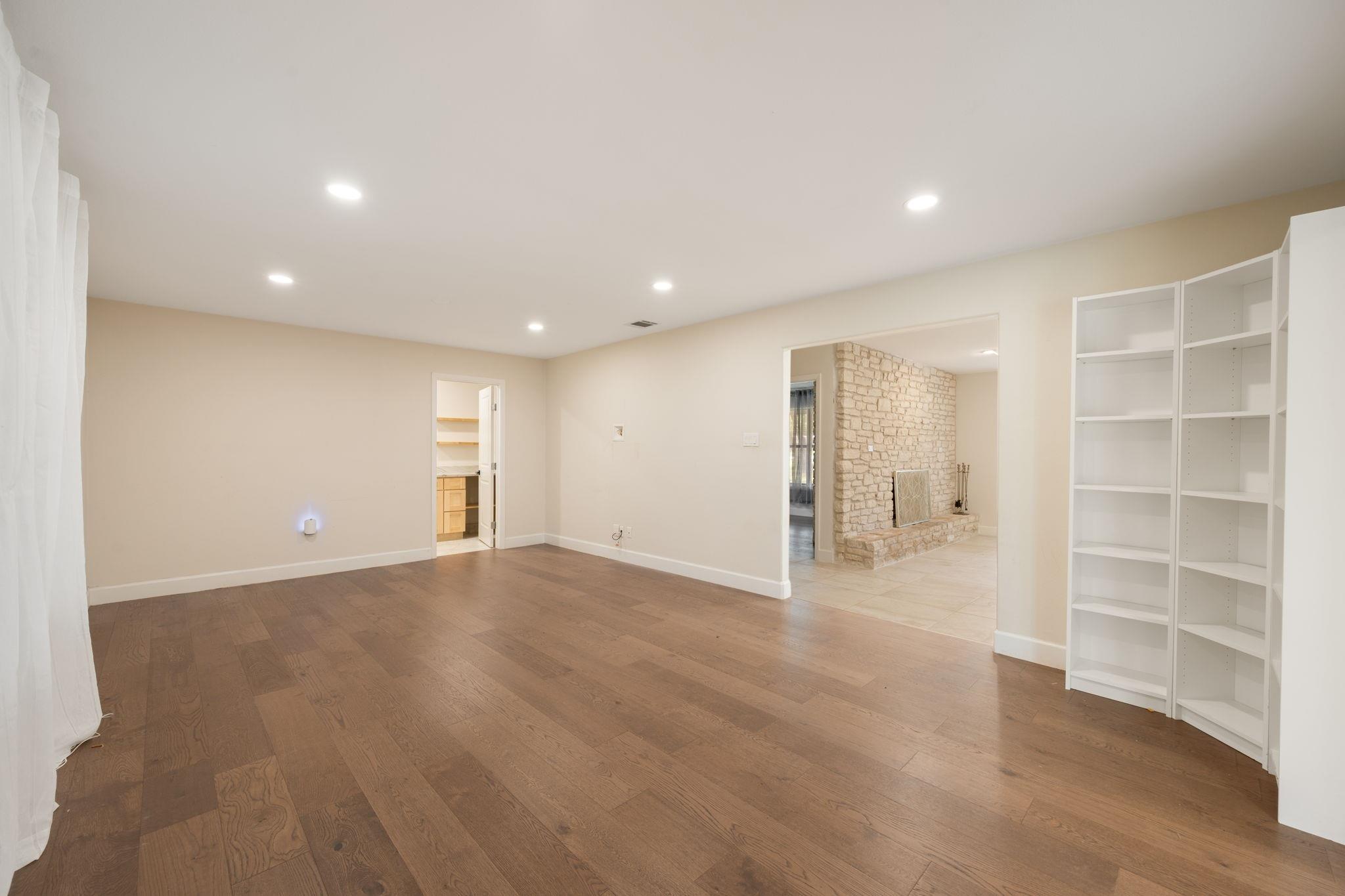 210 Waxwing Dr Property Photo 18