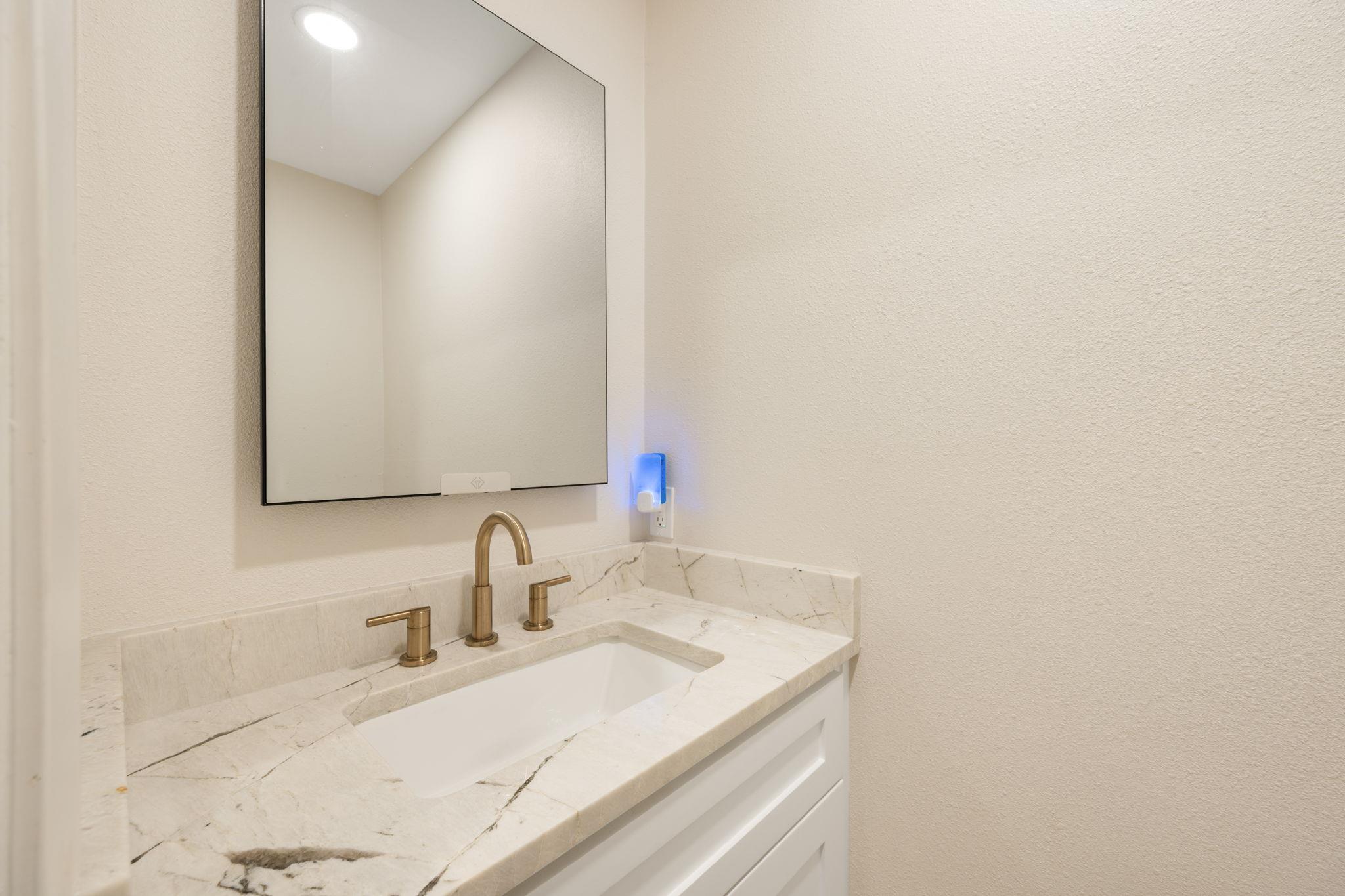 210 Waxwing Dr Property Photo 22