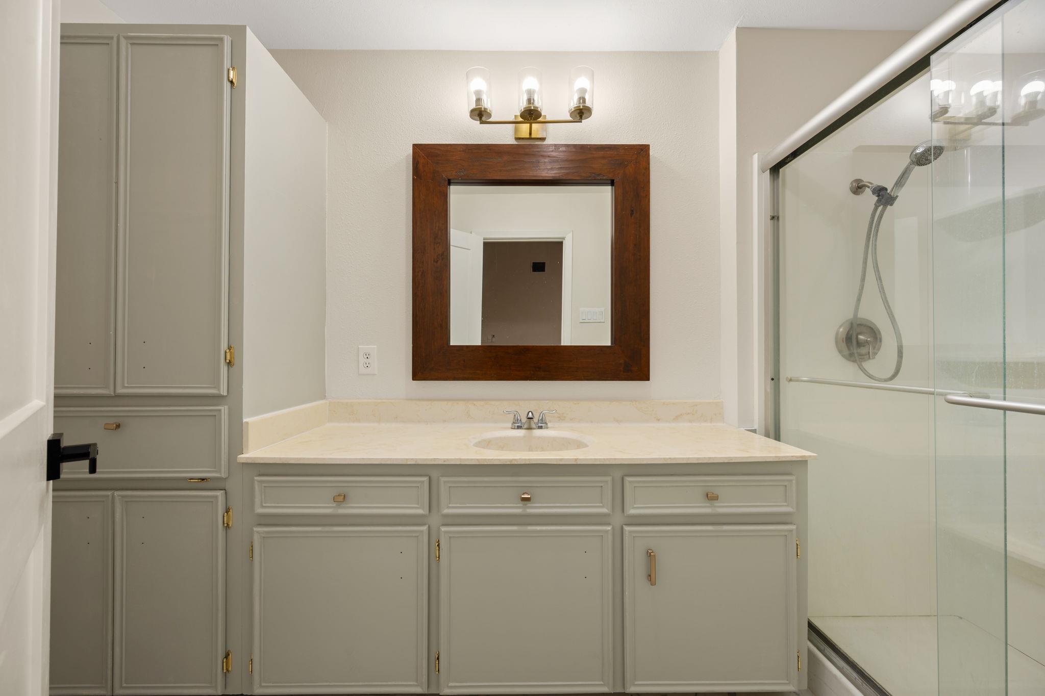 210 Waxwing Dr Property Photo 25