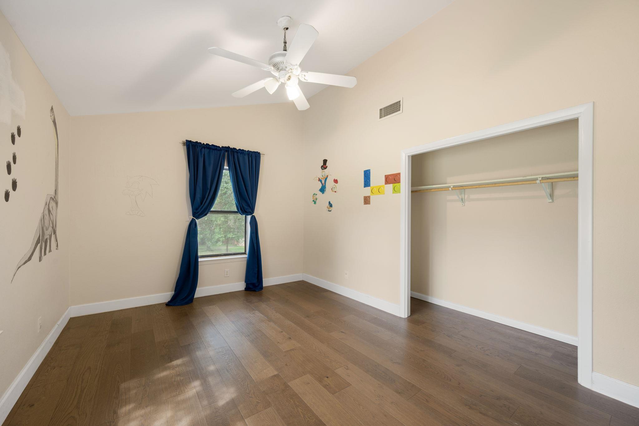 210 Waxwing Dr Property Photo 27