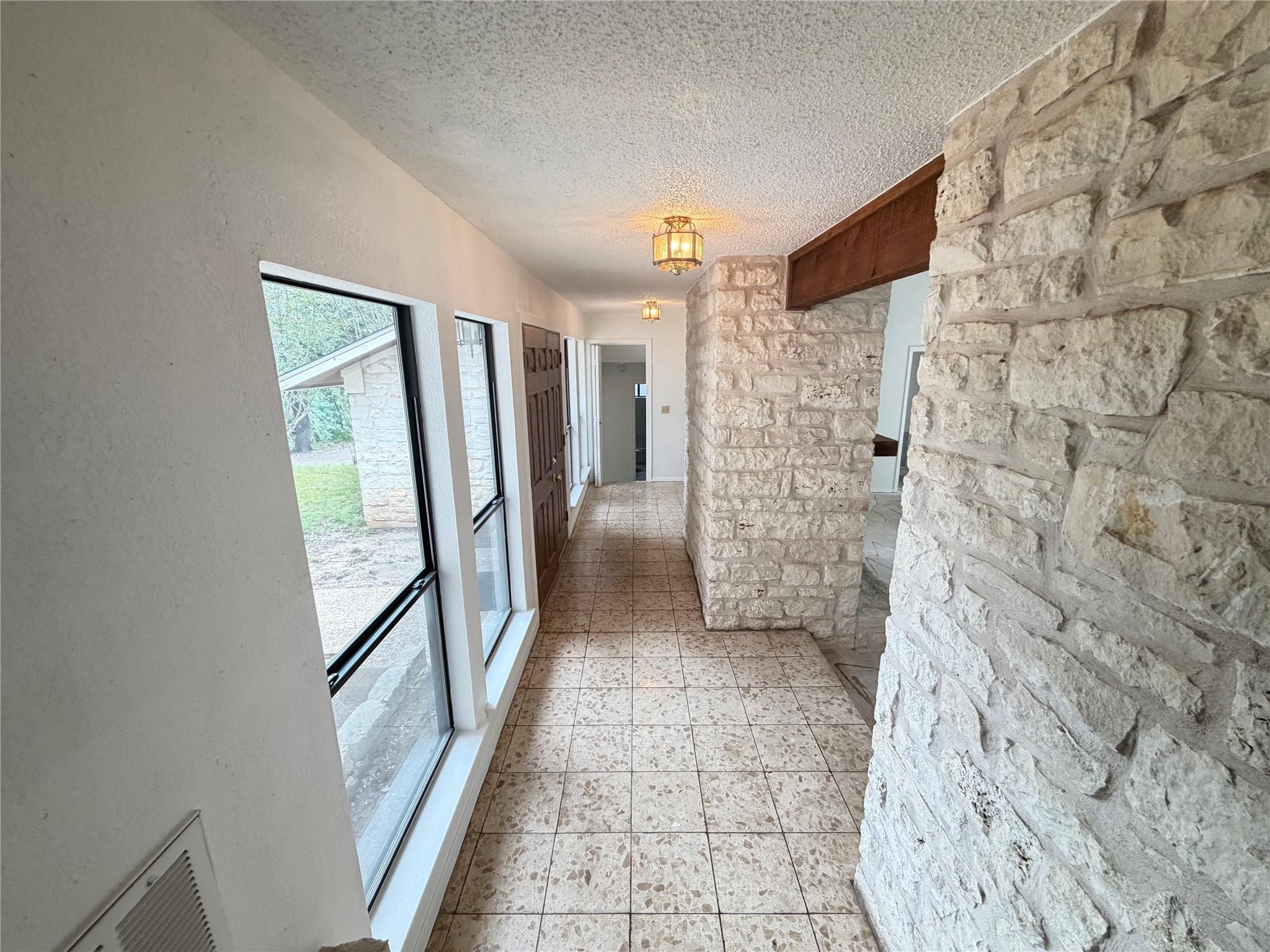 7509 Hart Ln Property Photo 3
