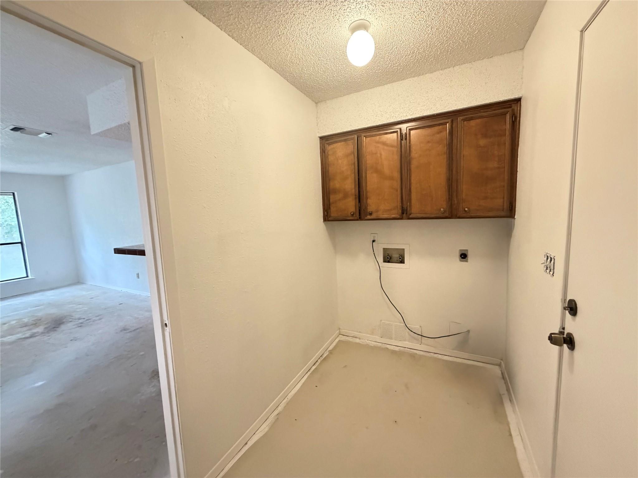 7509 Hart Ln Property Photo 15