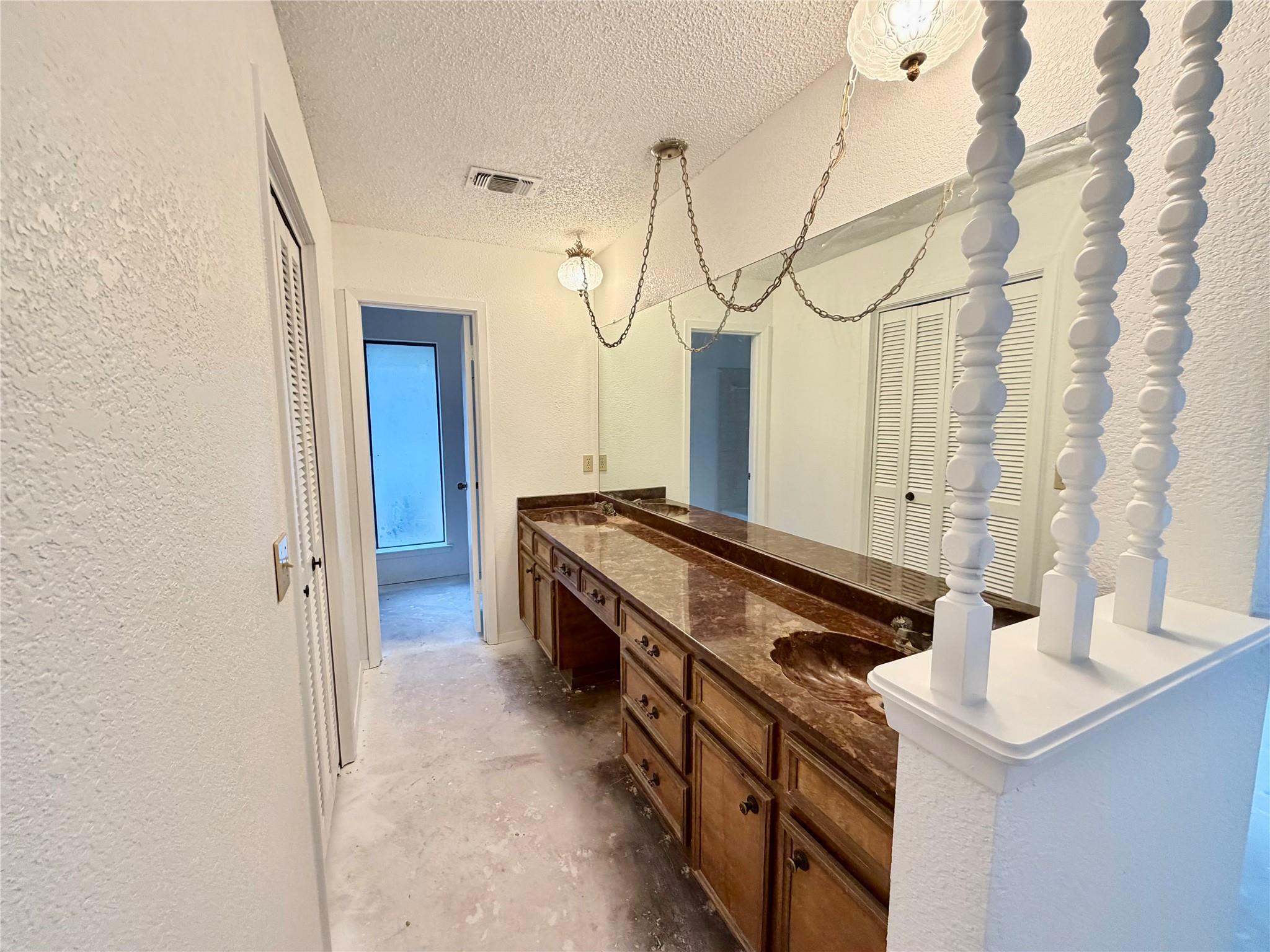 7509 Hart Ln Property Photo 20