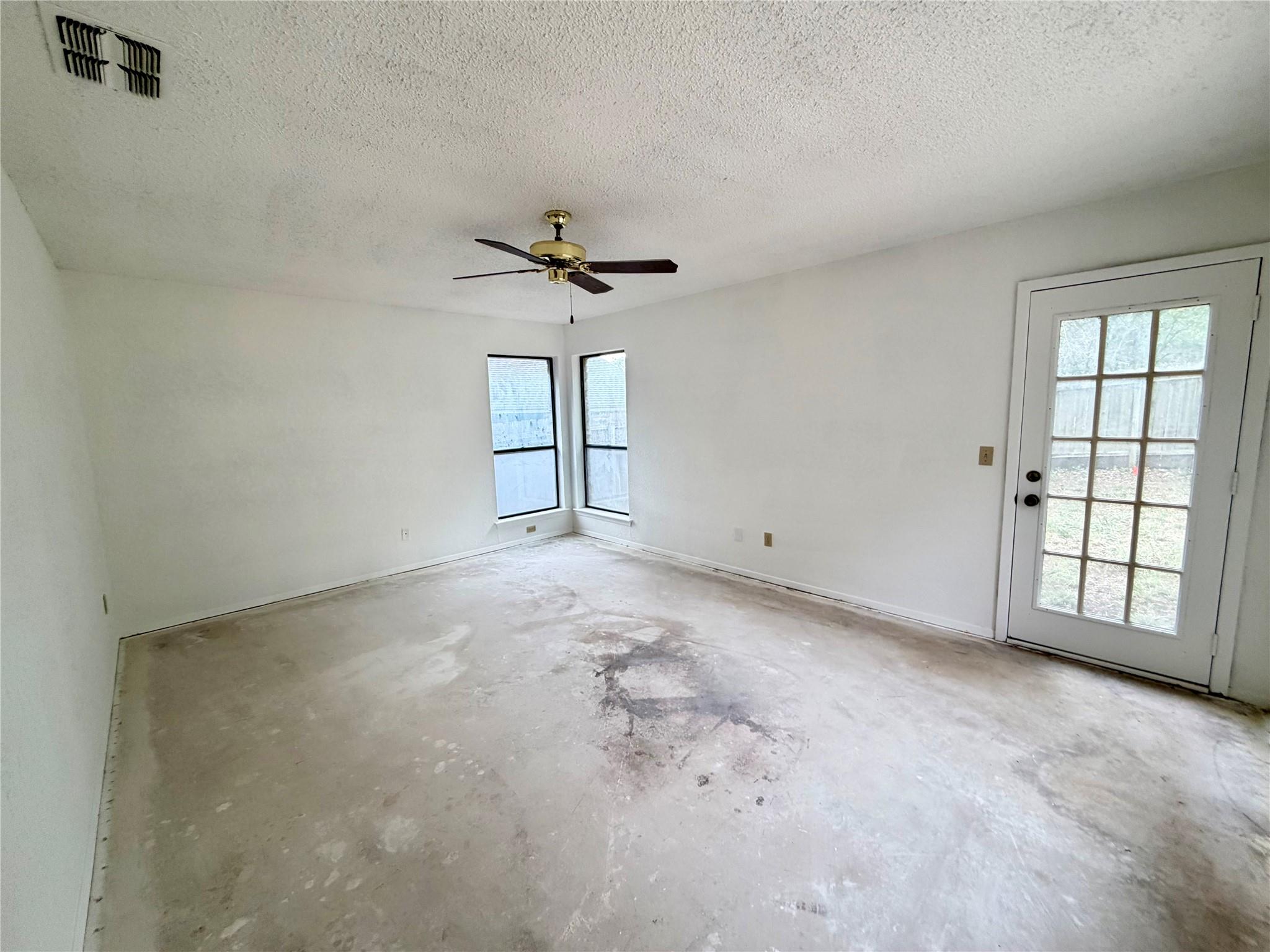 7509 Hart Ln Property Photo 22