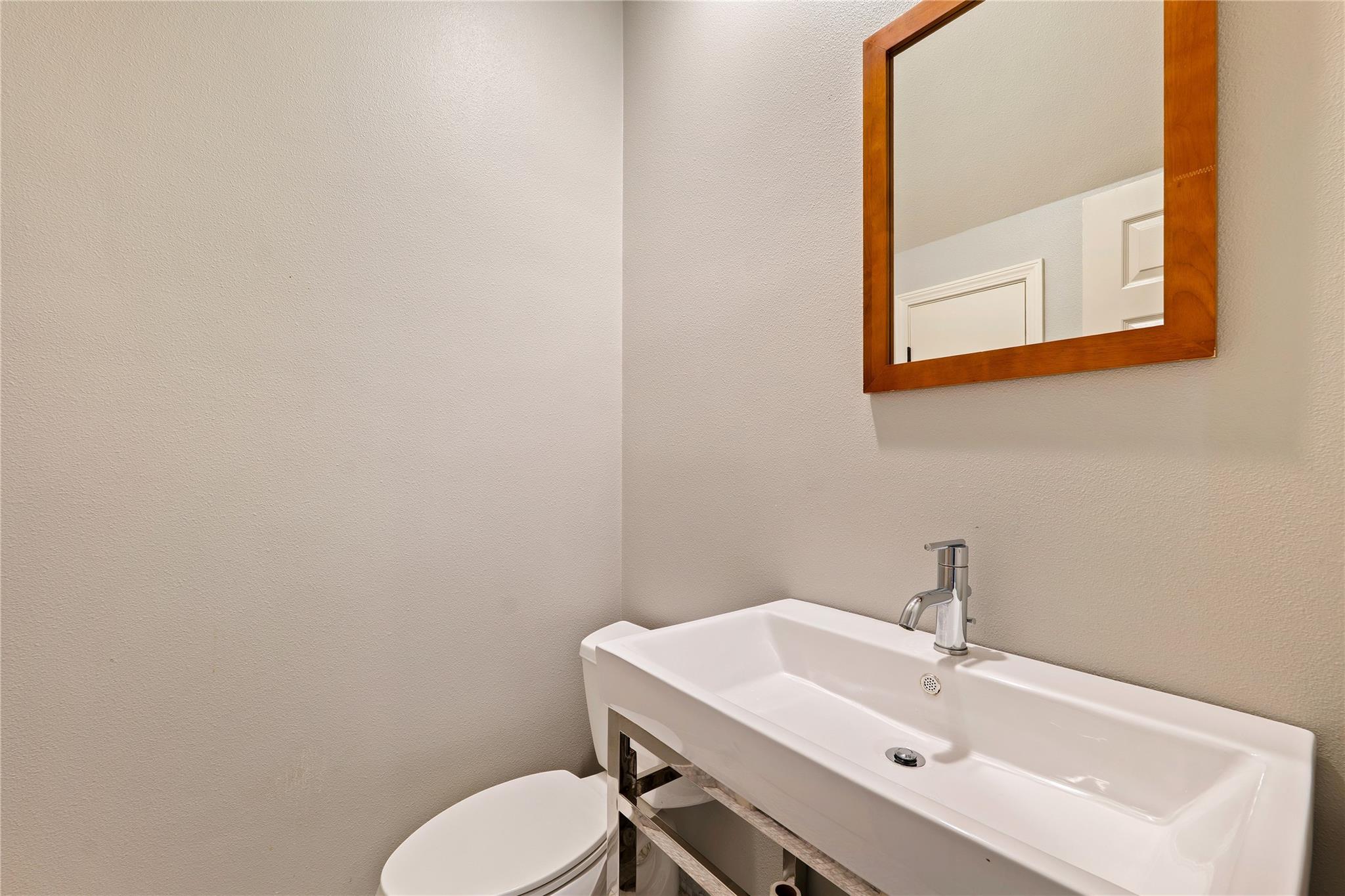1307 Kinney Ave #140 Property Photo 17