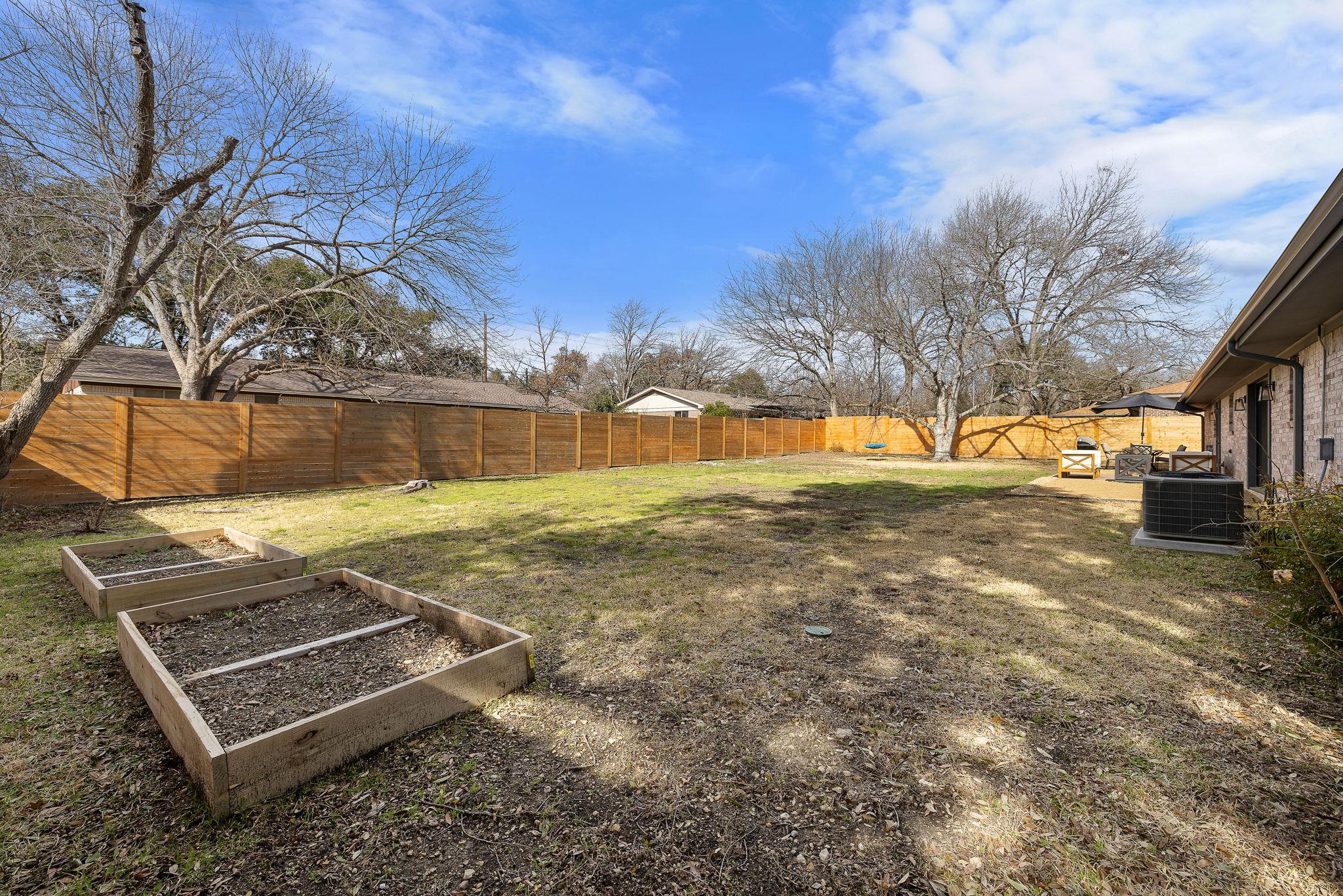 1608 Mimosa St Property Photo 32