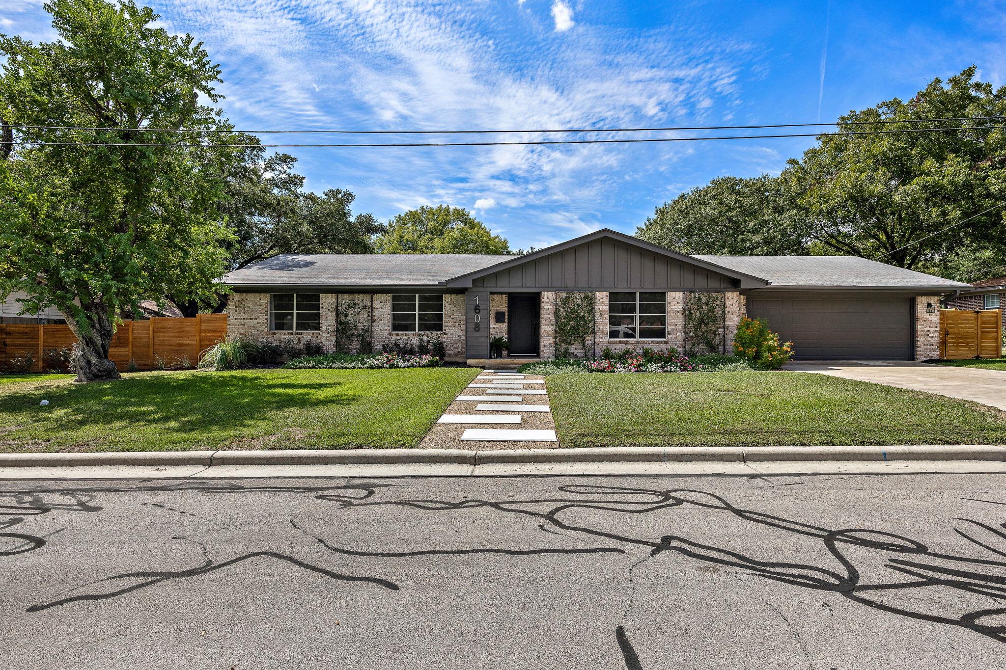 1608 Mimosa St Property Photo 37